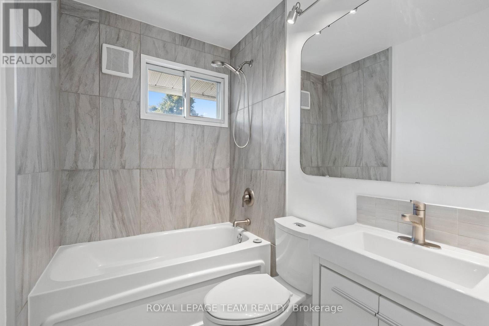 1308 Summerville Avenue, Ottawa, Ontario  K1Z 8G8 - Photo 21 - X12417868