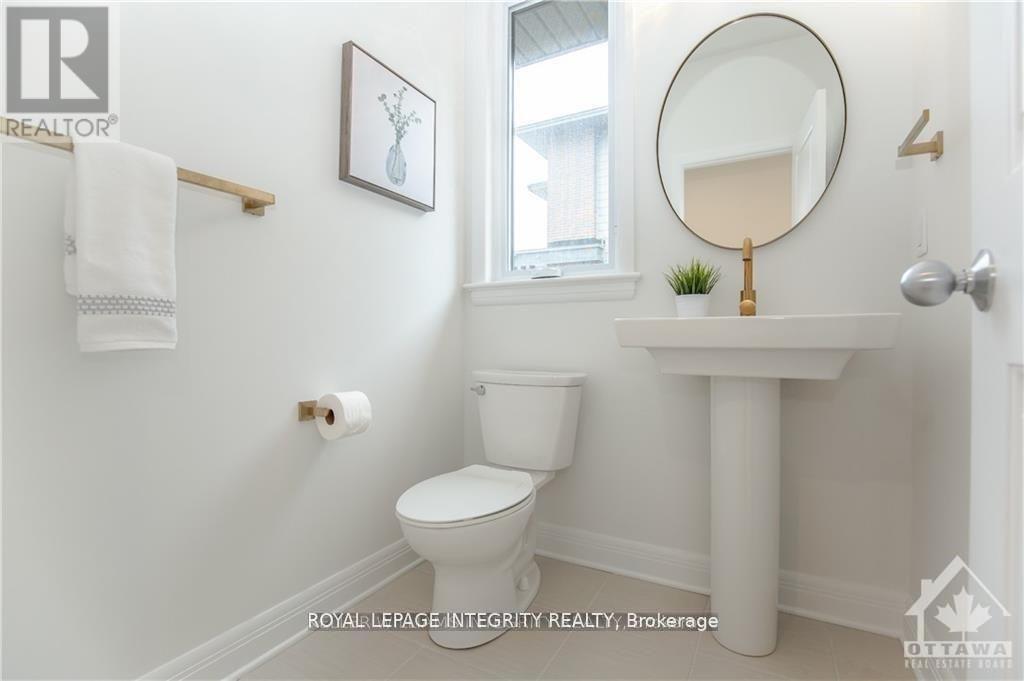 1098 Blanding Court, Ottawa, Ontario  K2T 0S2 - Photo 20 - X12417875