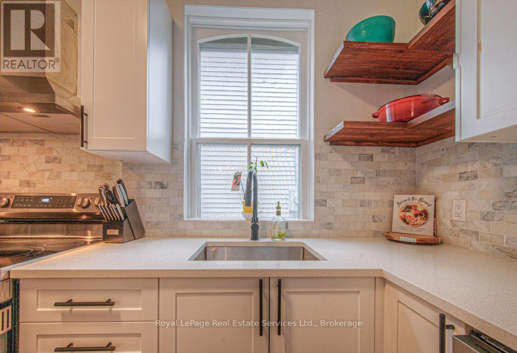 92 Adam Street, Cambridge, Ontario  N3C 2K6 - Photo 11 - X12417861