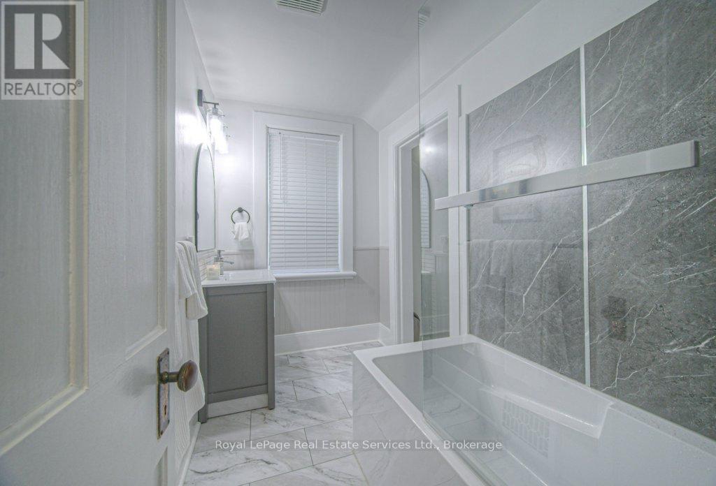 92 Adam Street, Cambridge, Ontario  N3C 2K6 - Photo 25 - X12417861