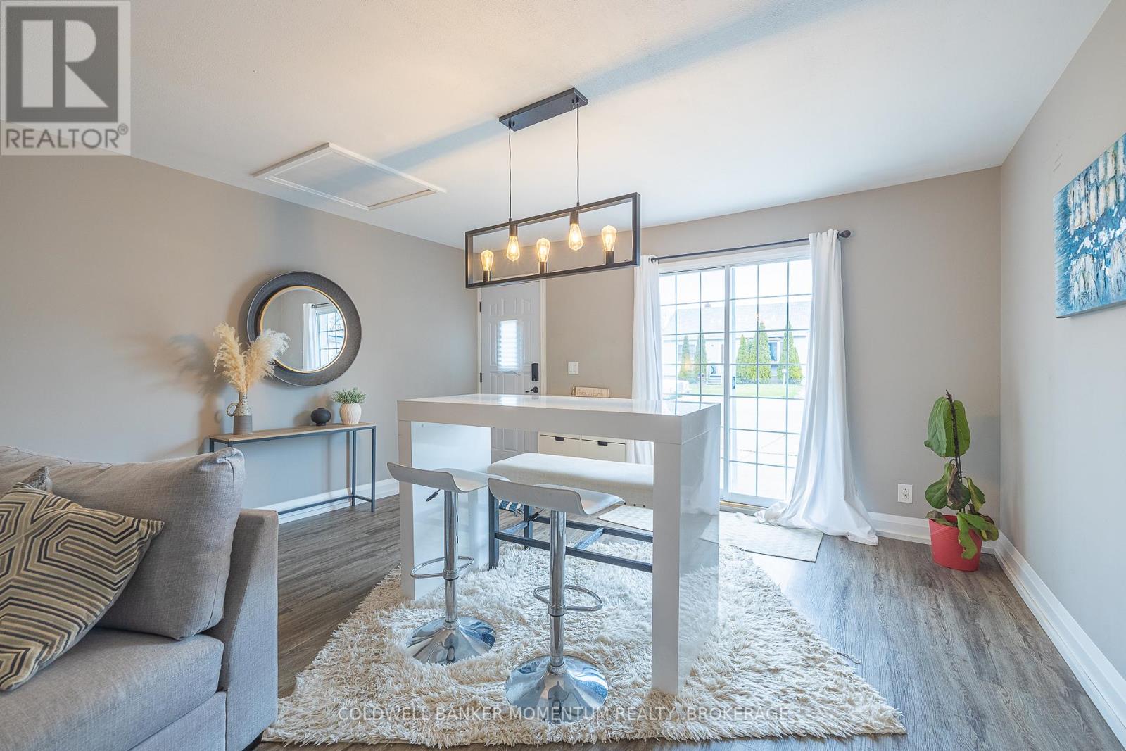 35 Kinsey Street, St. Catharines, Ontario  L2S 1C9 - Photo 4 - X12417872