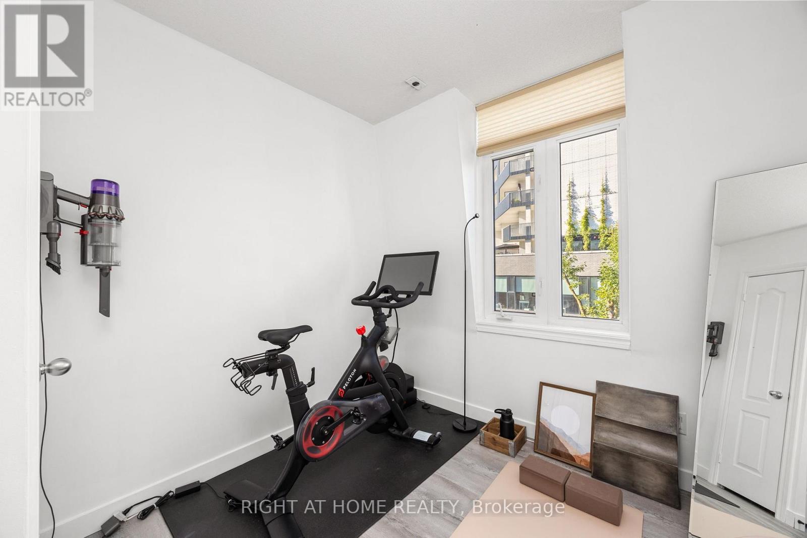 4304 - 43 Sudbury Street, Toronto, Ontario  M6J 3W6 - Photo 17 - C12408476