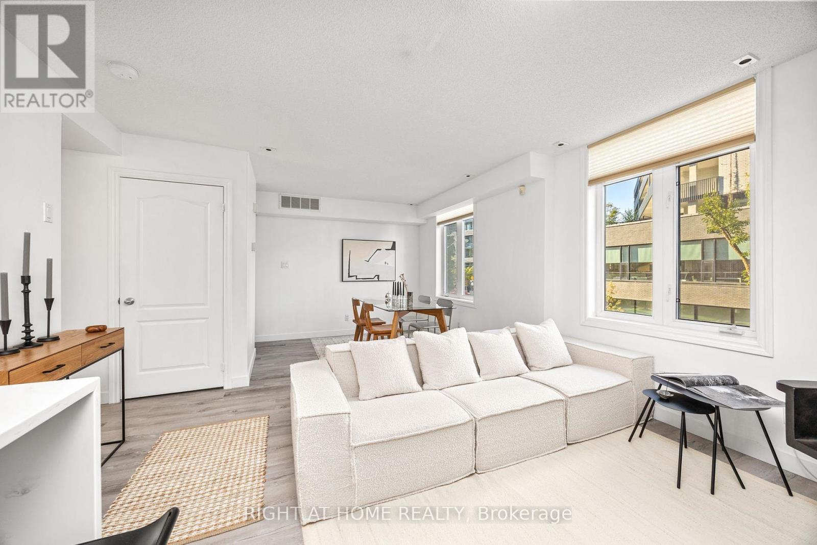 4304 - 43 Sudbury Street, Toronto, Ontario  M6J 3W6 - Photo 13 - C12408476