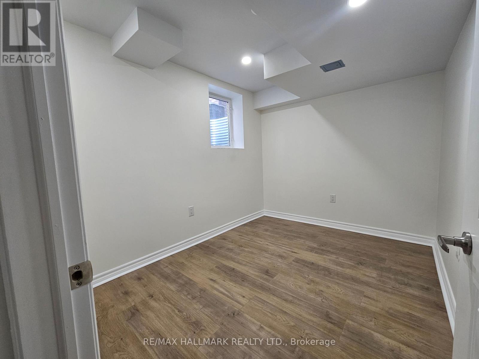 Unknown Address, ,     - Photo 17 - E12417099