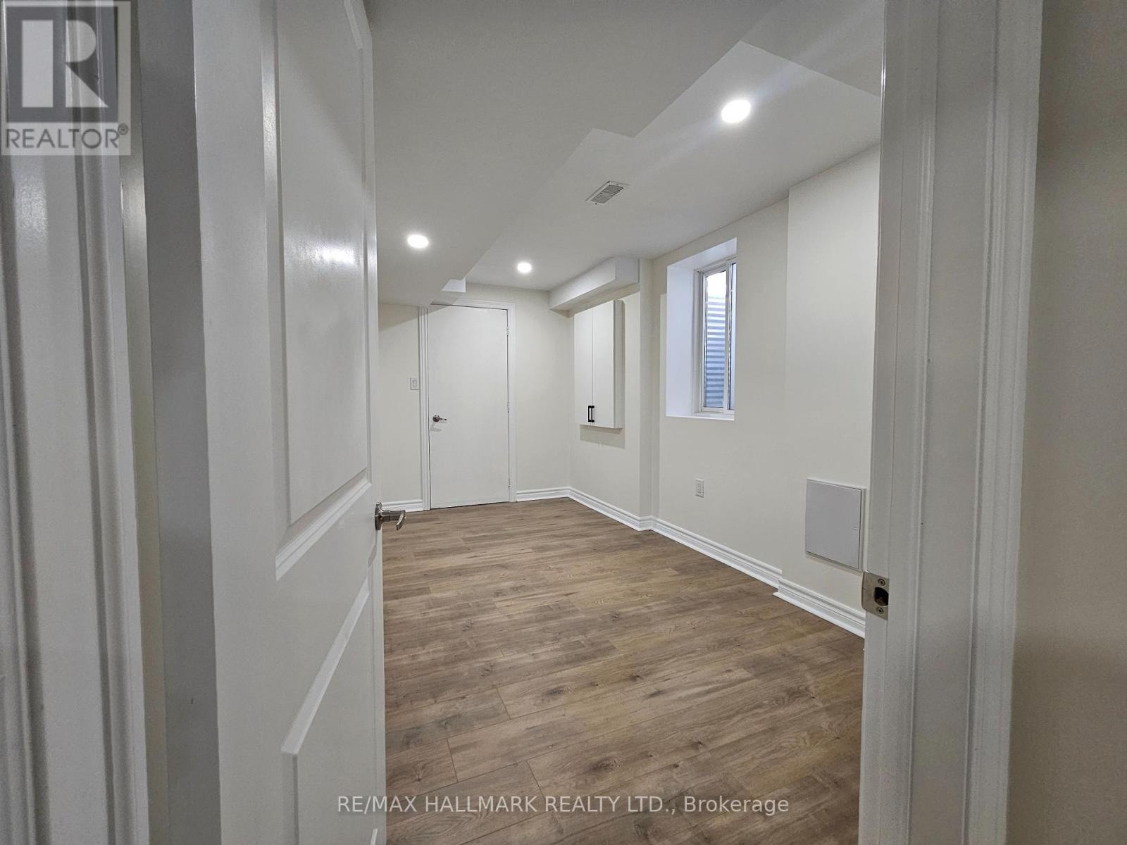 Unknown Address, ,     - Photo 19 - E12417099