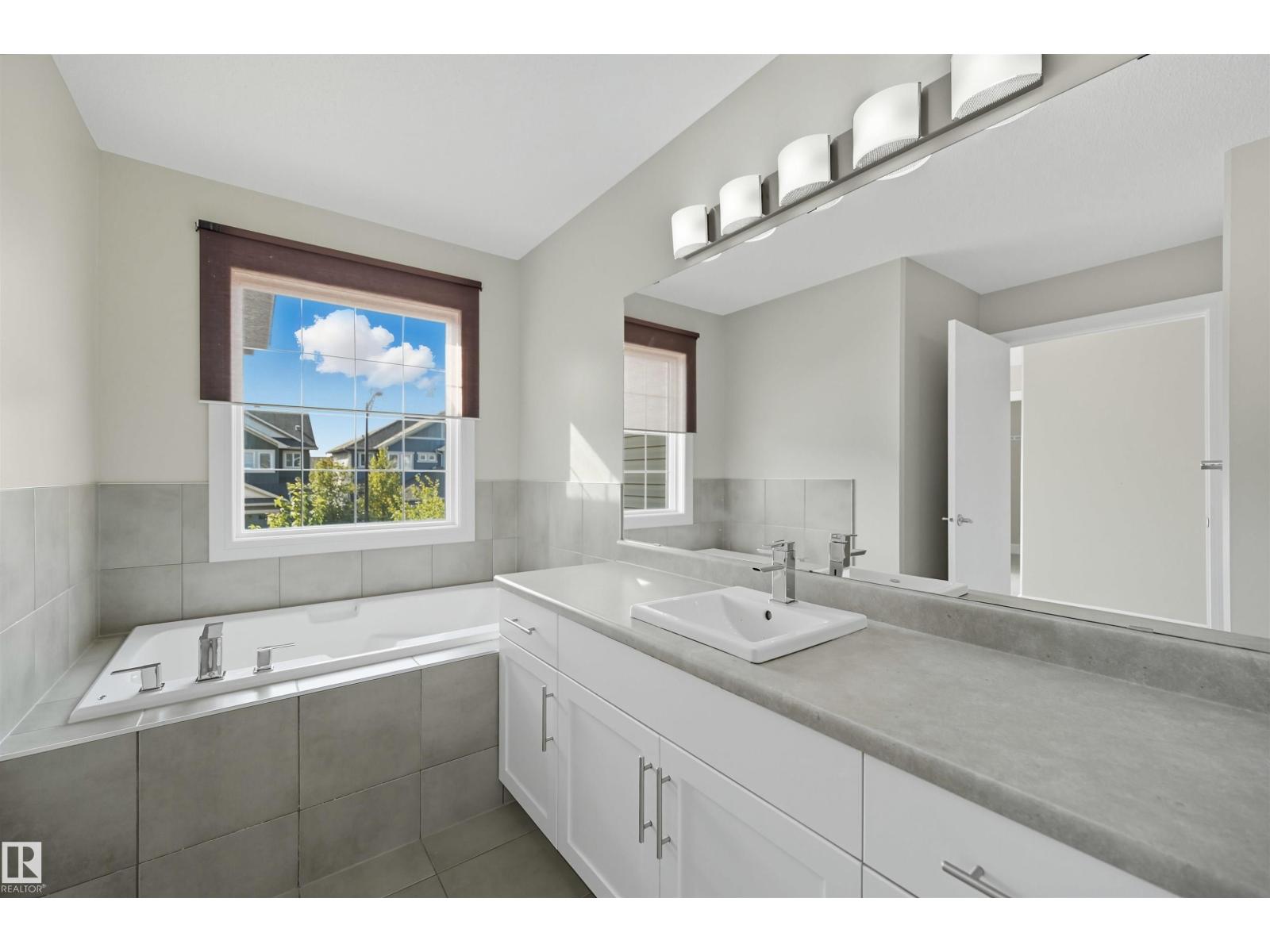 7122 Armour Link Li Sw, Edmonton, Alberta  T6W 2P1 - Photo 34 - E4458866