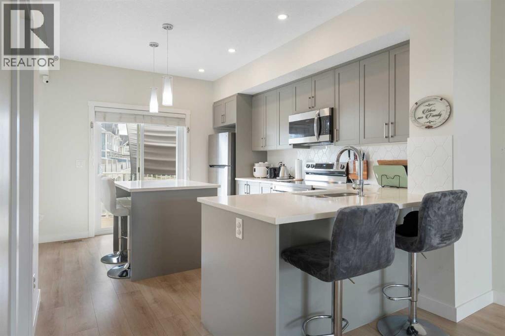 240 Copperleaf Way Se, Calgary, Alberta  T2Z 5G2 - Photo 3 - A2252751