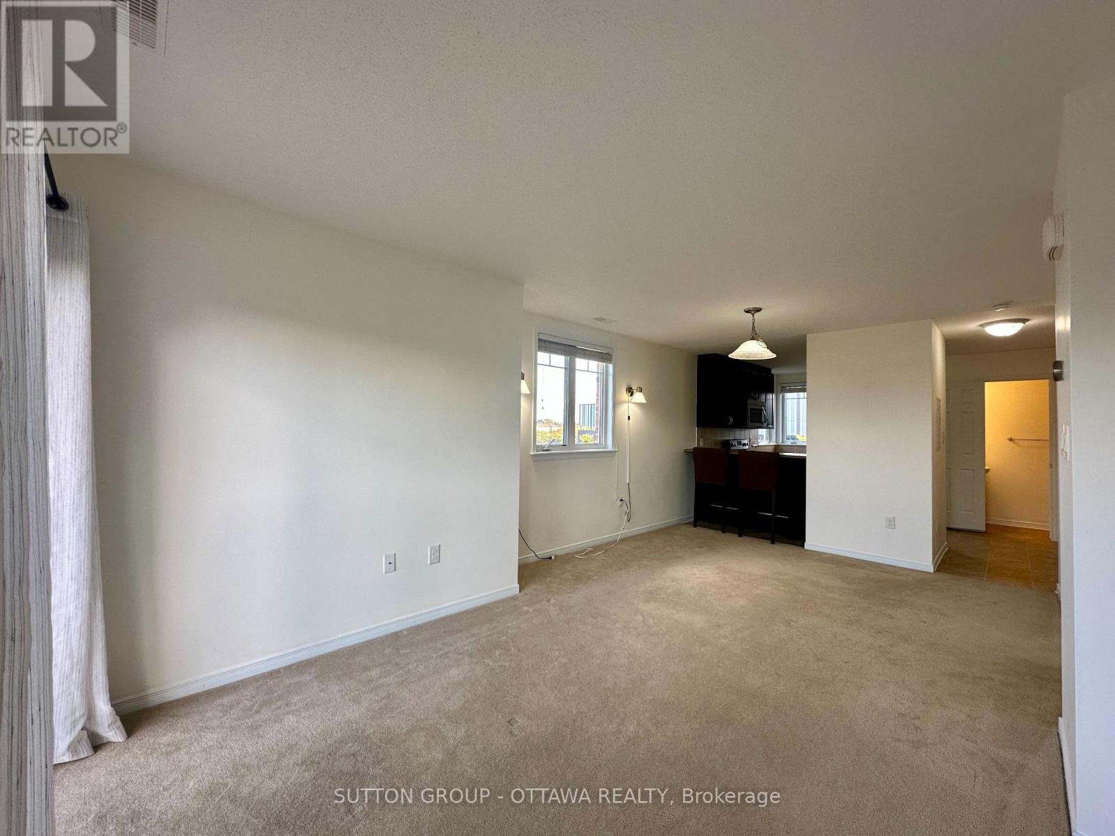 260 Shanly Private, Ottawa, Ontario  K2J 5X6 - Photo 7 - X12402368