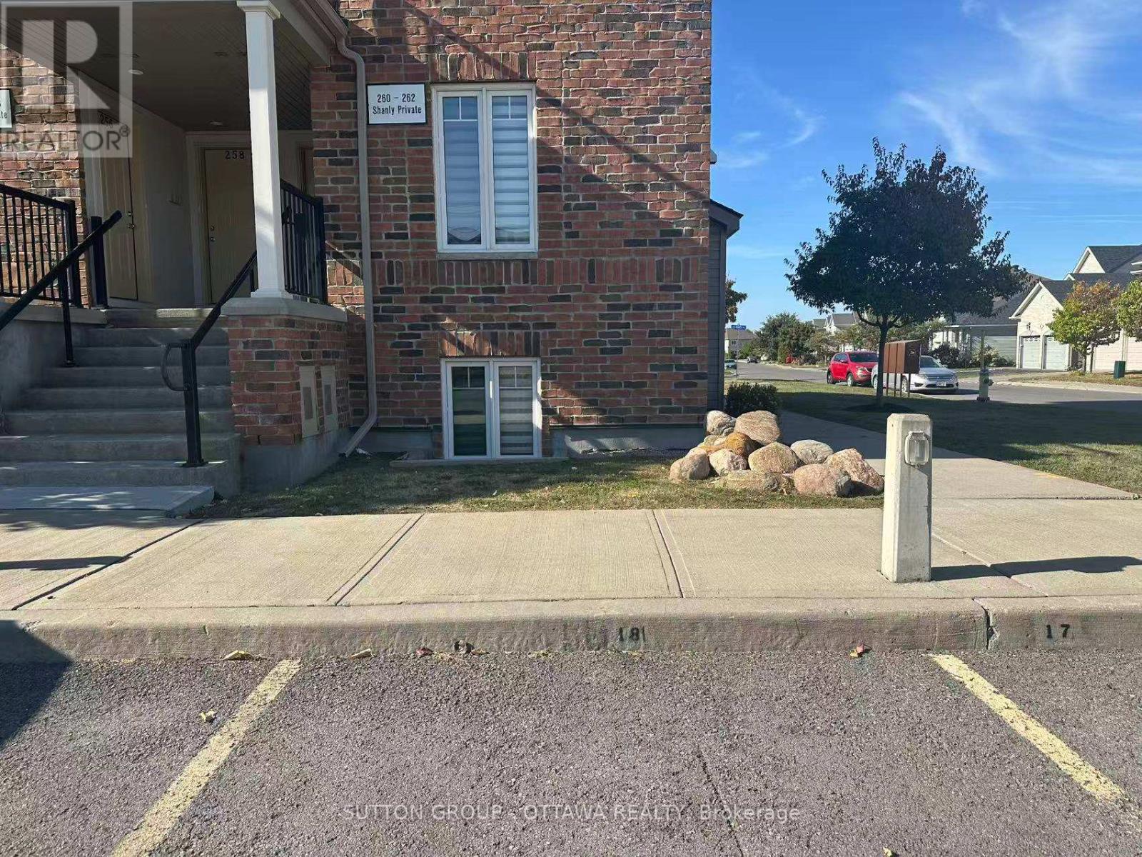 260 Shanly Private, Ottawa, Ontario  K2J 5X6 - Photo 28 - X12402368