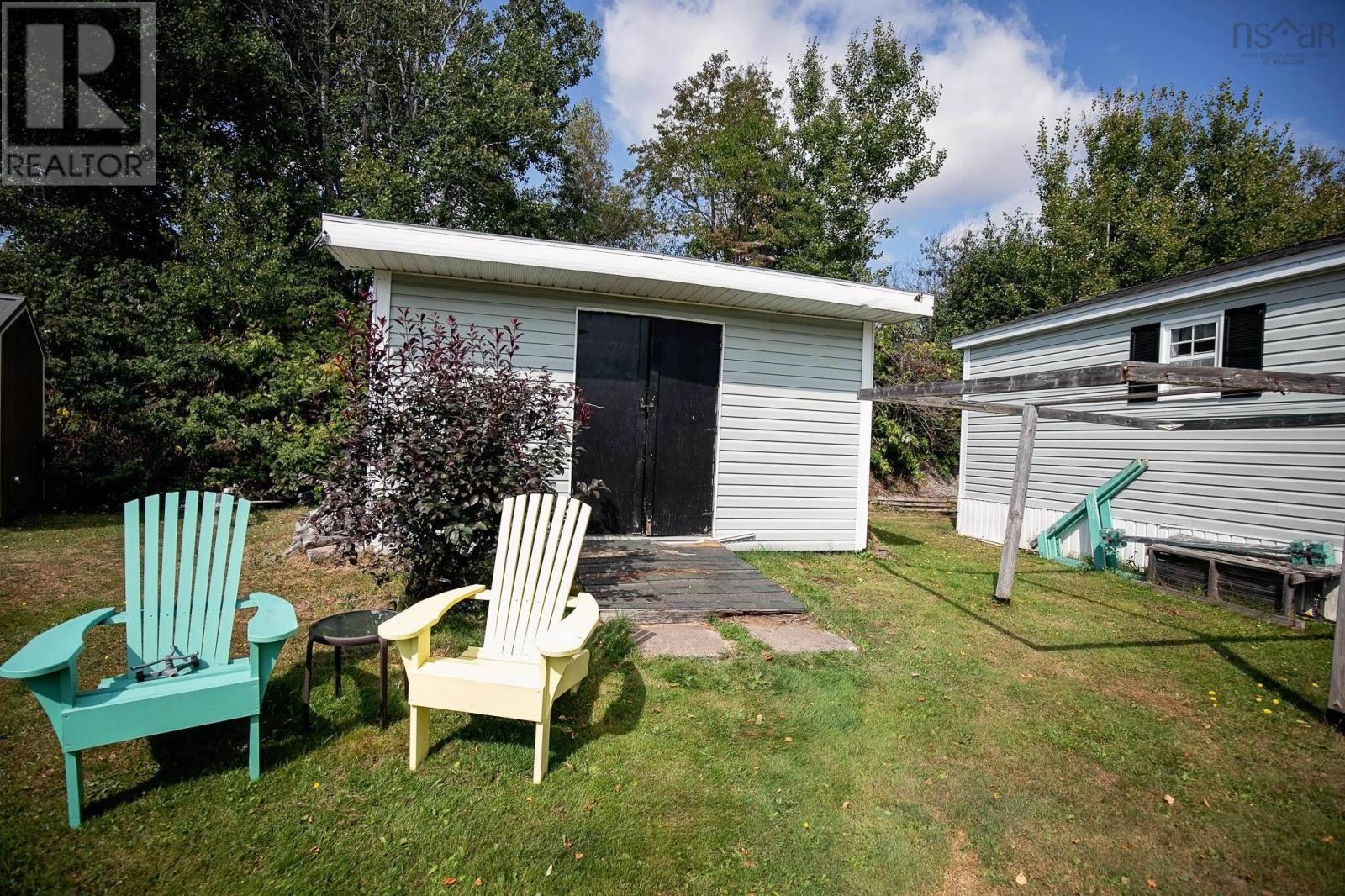 50 Pinehurst Street, Amherst, Nova Scotia  B4H 4X4 - Photo 5 - 202523903