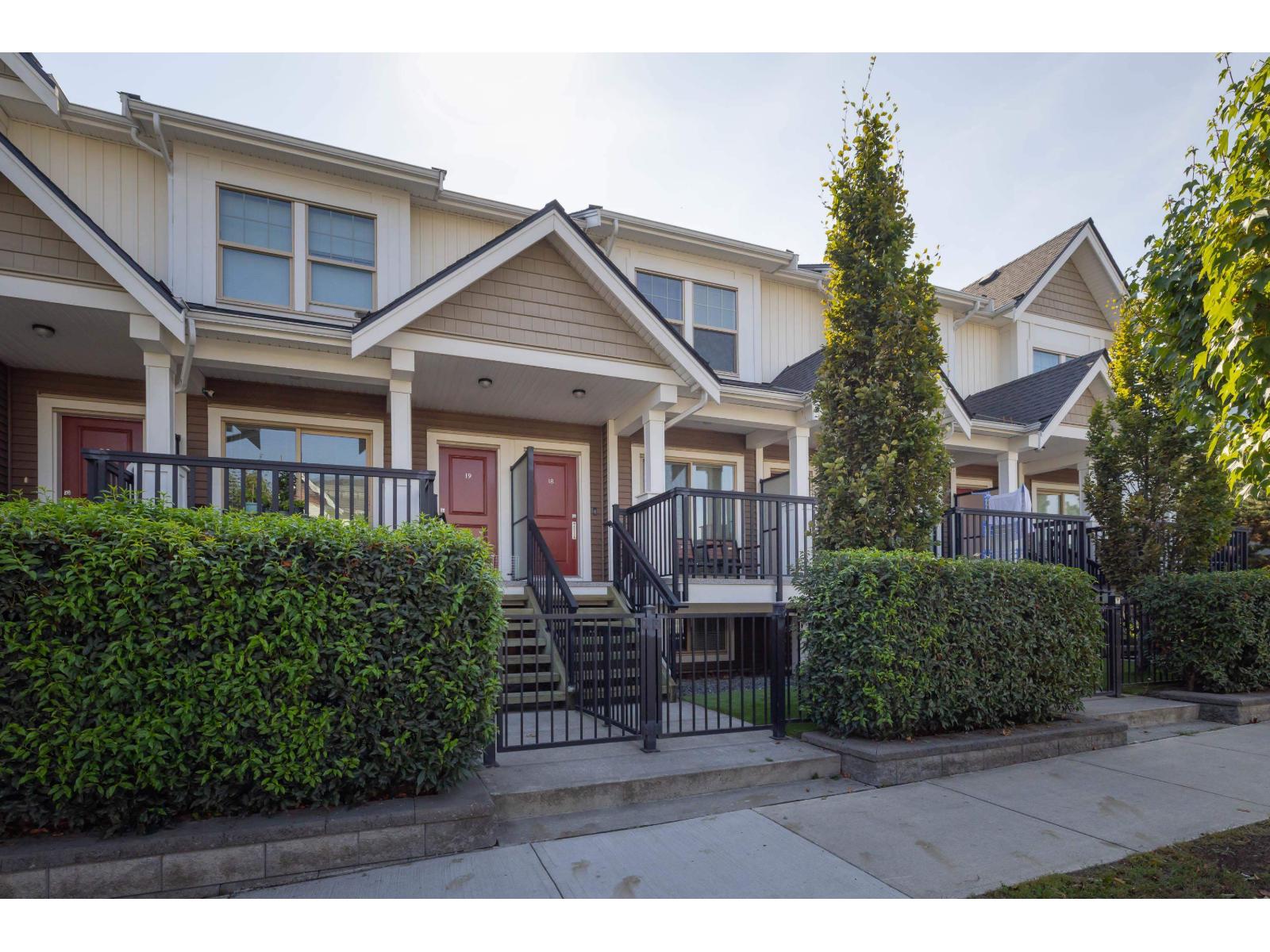 18 2799 Allwood Street, Abbotsford, British Columbia  V2T 0J2 - Photo 2 - R3049987