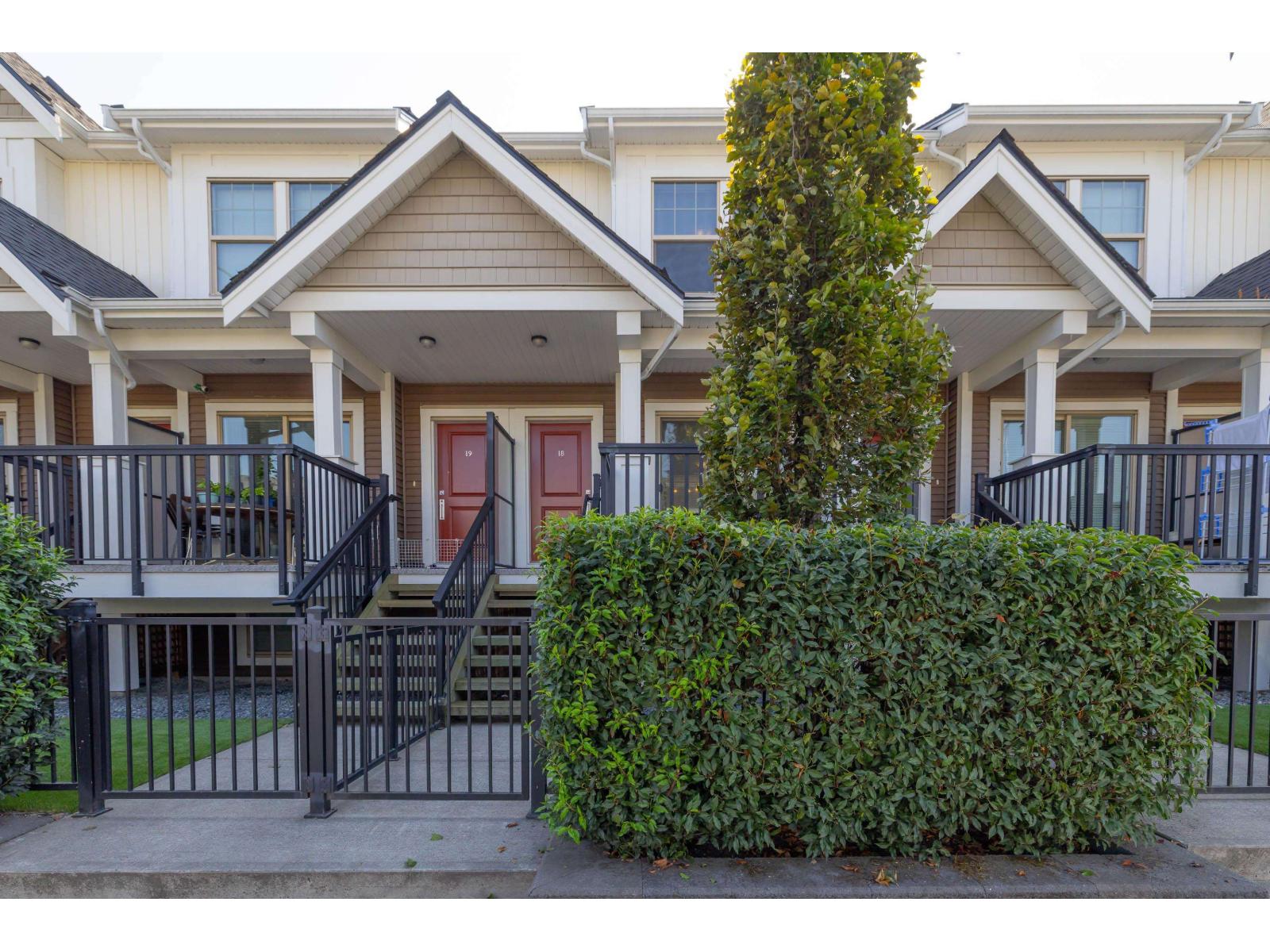 18 2799 Allwood Street, Abbotsford, British Columbia  V2T 0J2 - Photo 1 - R3049987