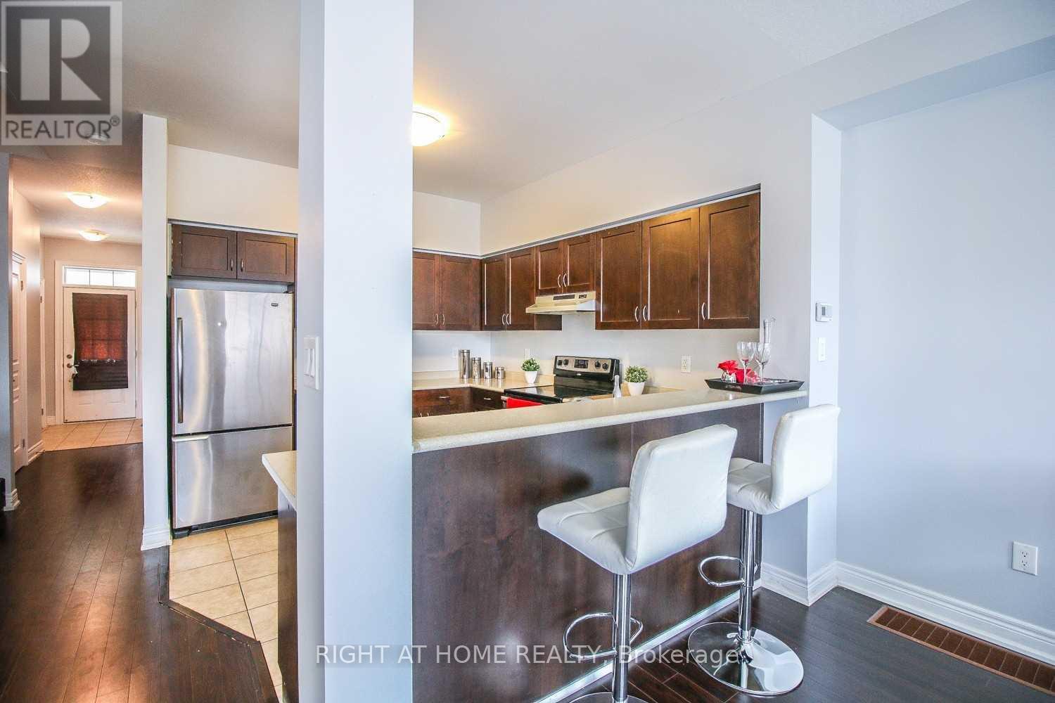 26 - 5992 Turney Drive, Mississauga, Ontario  L5M 0S5 - Photo 2 - W12417883