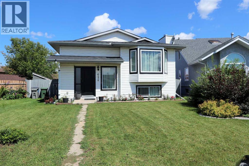 6130 52 Streetclose, Ponoka, Alberta  T4J 1E8 - Photo 2 - A2245680