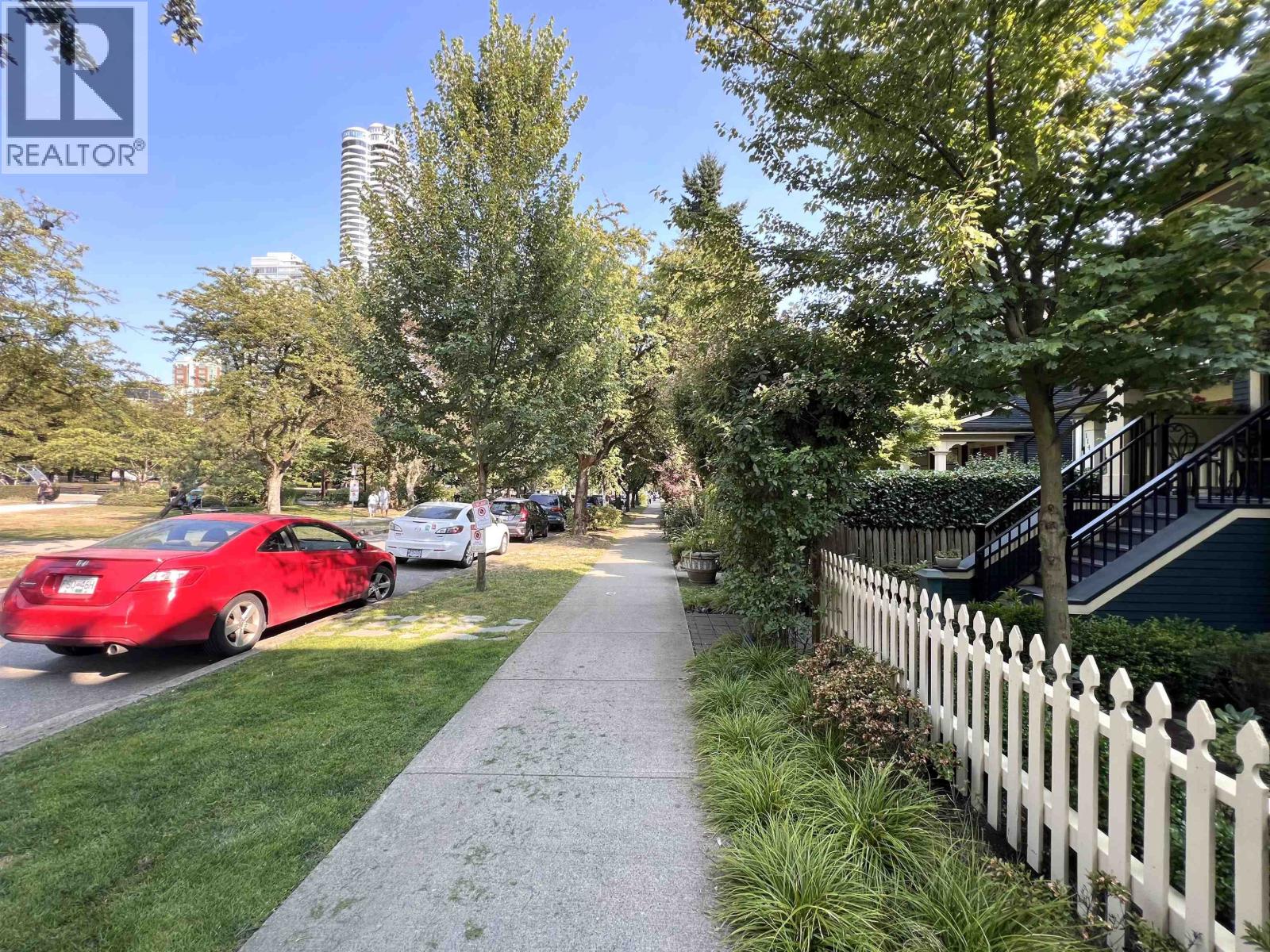 3 1150 COMOX STREET, Vancouver, British Columbia