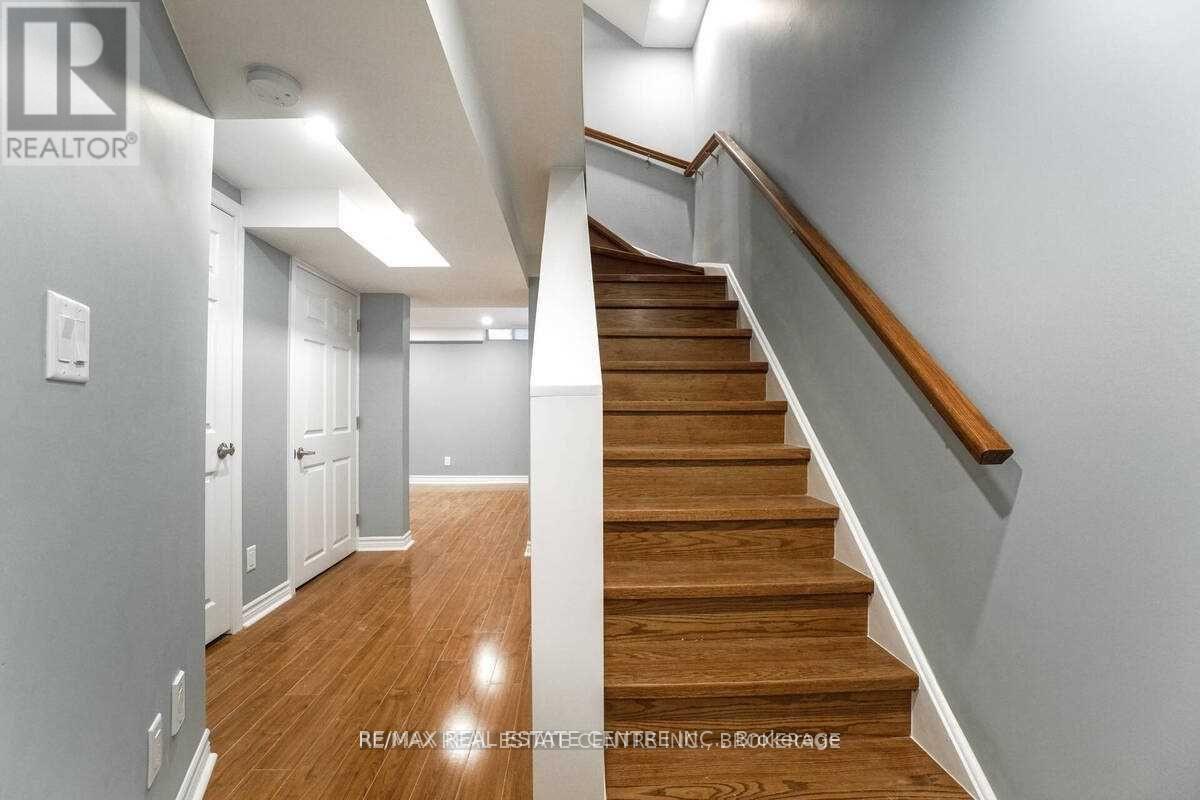 92 - 833 Scollard Court, Mississauga, Ontario  L5V 2B4 - Photo 14 - W12417885