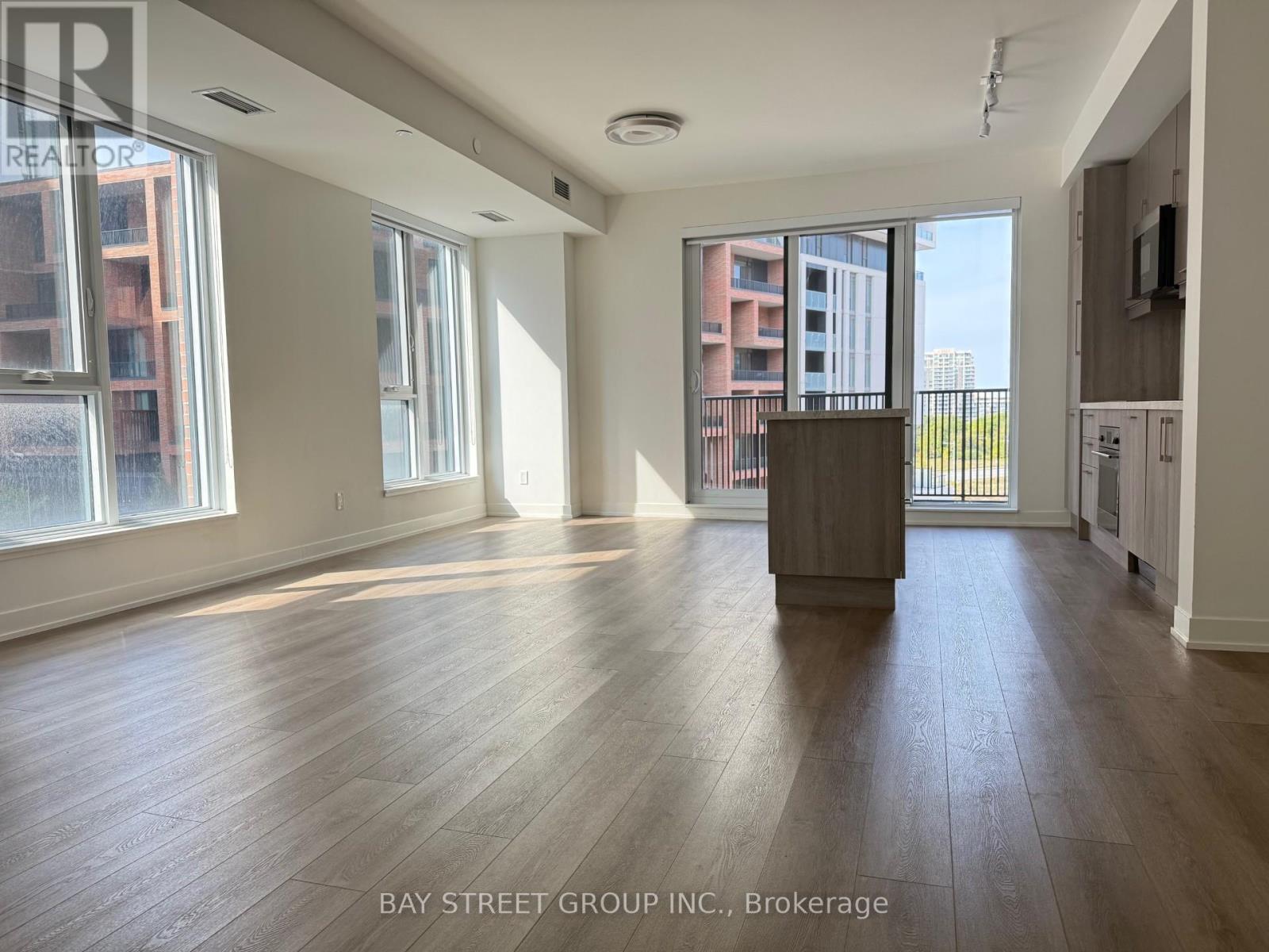 618 - 38 Simcoe Promenade, Markham, Ontario  L6G 1B3 - Photo 4 - N12417462