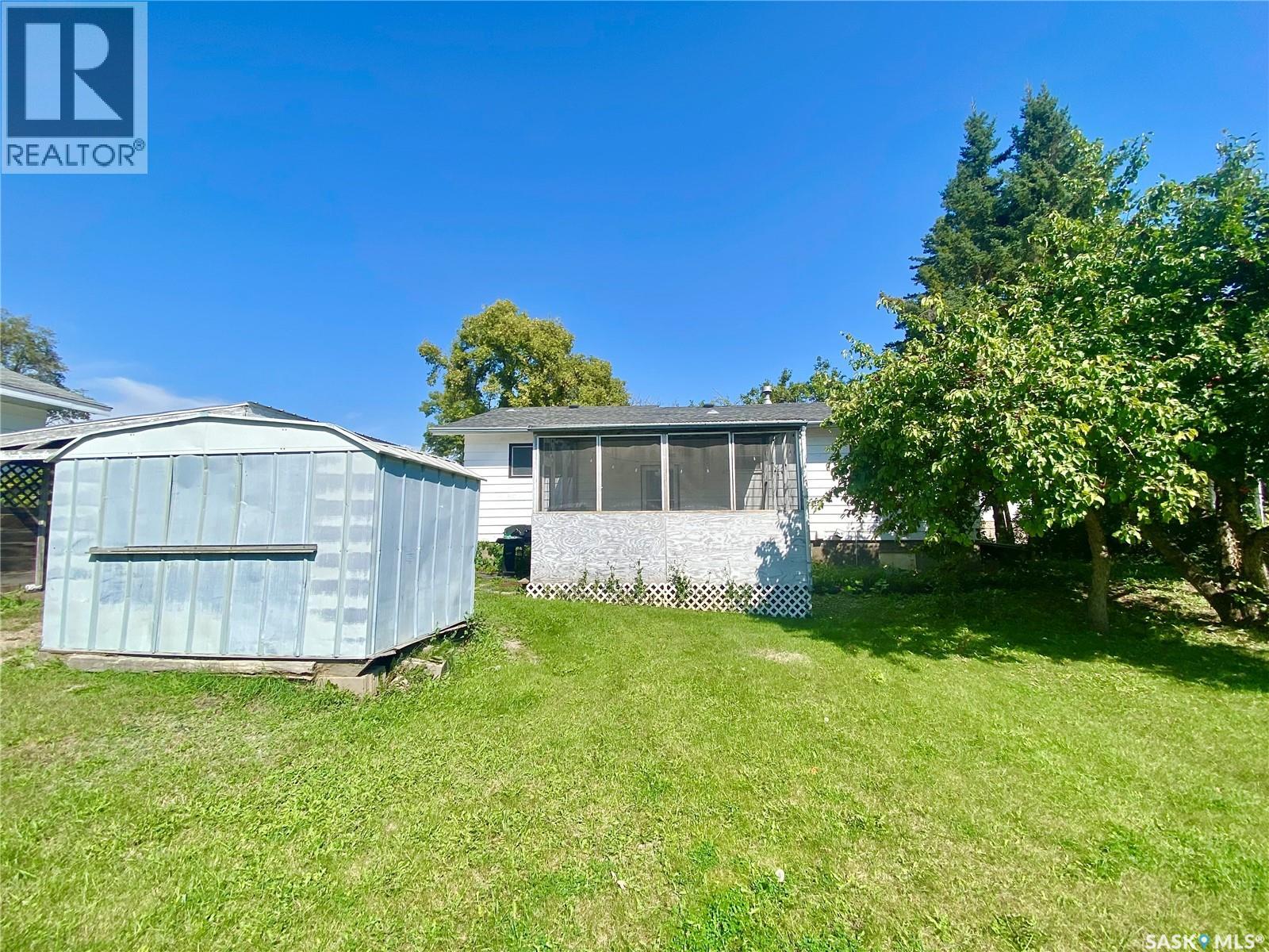 822 4th Avenue, Raymore, Saskatchewan  S0A 3J0 - Photo 33 - SK018975