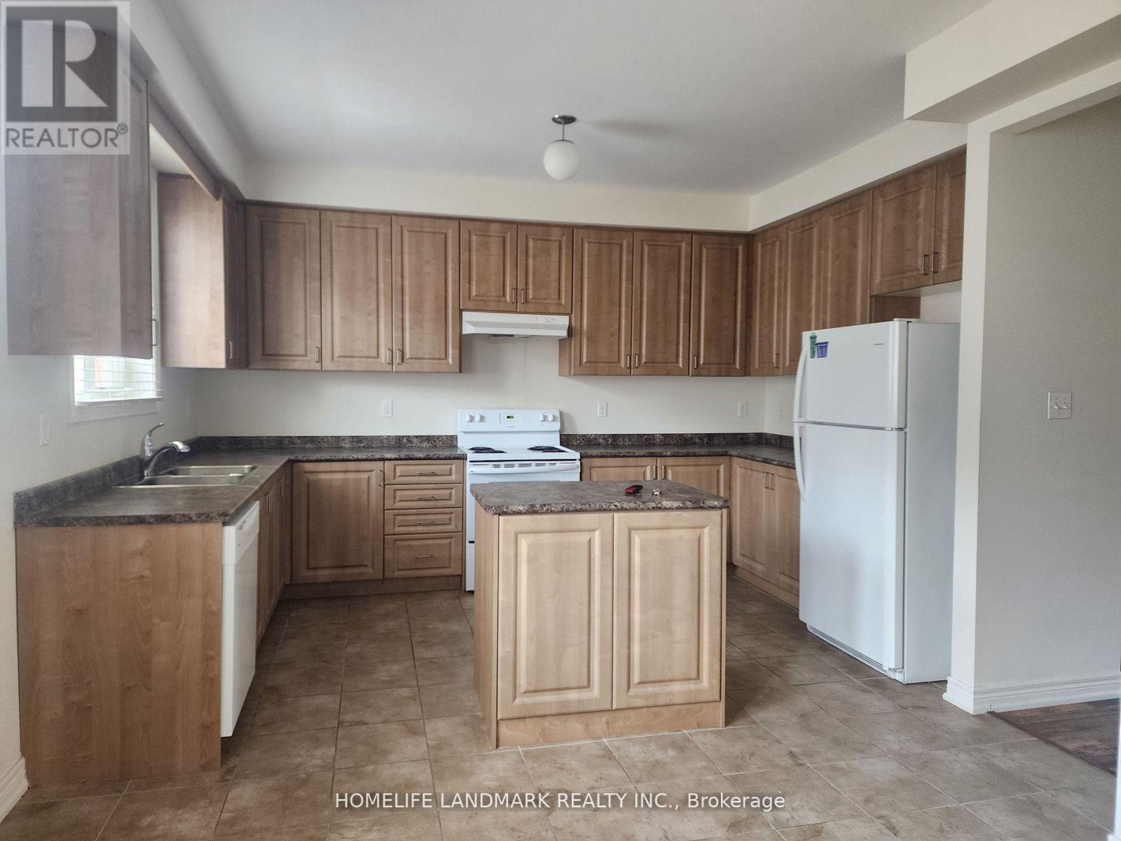 79 Roy Grove Way, Markham, Ontario  L6E 0T7 - Photo 2 - N12417894