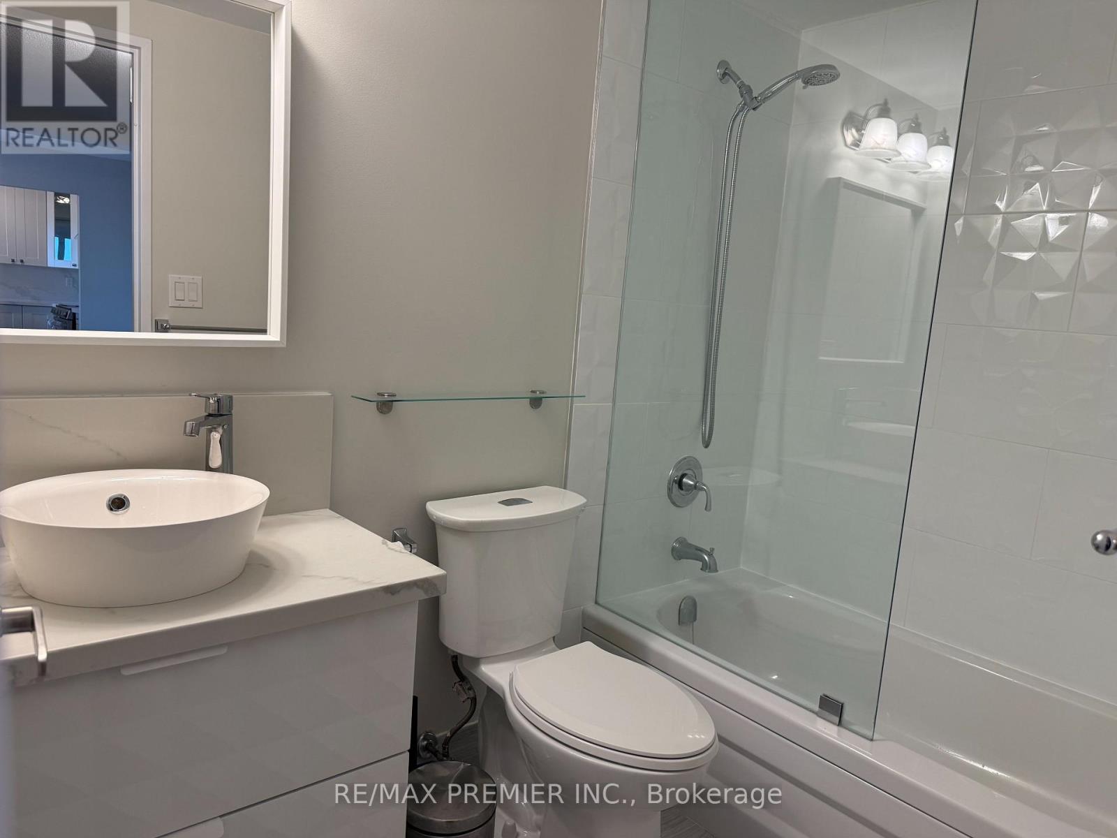 1105 - 260 Scarlett Road, Toronto, Ontario  M6N 4X6 - Photo 14 - W12417896