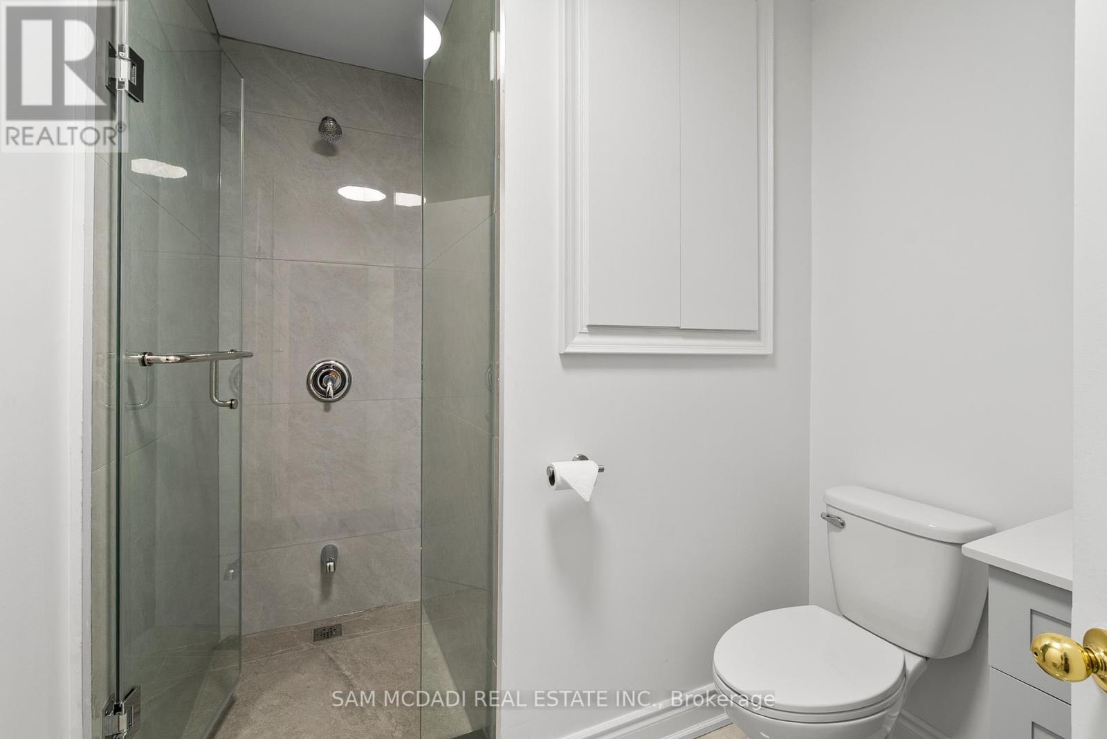 1302 Martley Drive, Mississauga, Ontario  L5H 1N9 - Photo 19 - W12382504