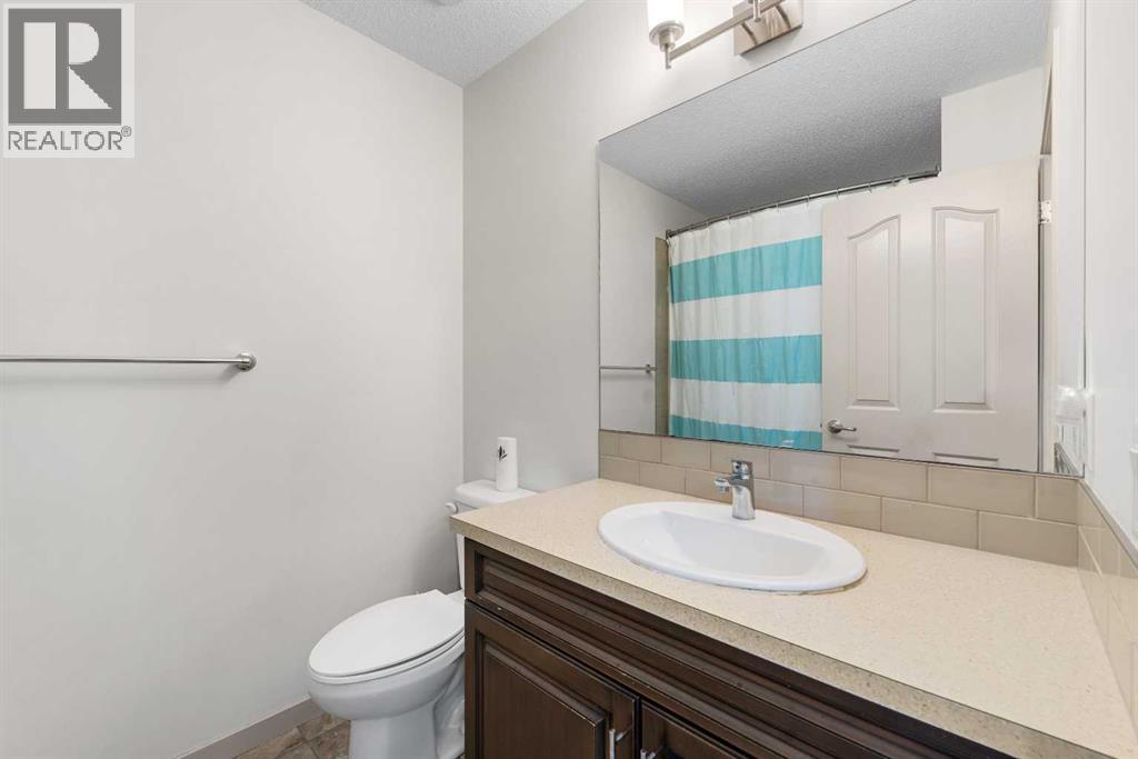 107 Masters Heights Se, Calgary, Alberta  T3M 2M8 - Photo 21 - A2257319