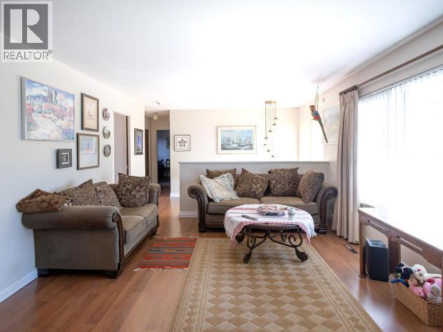 7117 Tahsis Street, Powell River, British Columbia  V8A 1G6 - Photo 8 - 19344