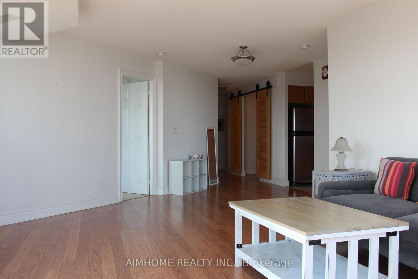 1558 - 23 Cox Boulevard, Markham, Ontario  L3R 7Z9 - Photo 6 - N12417904