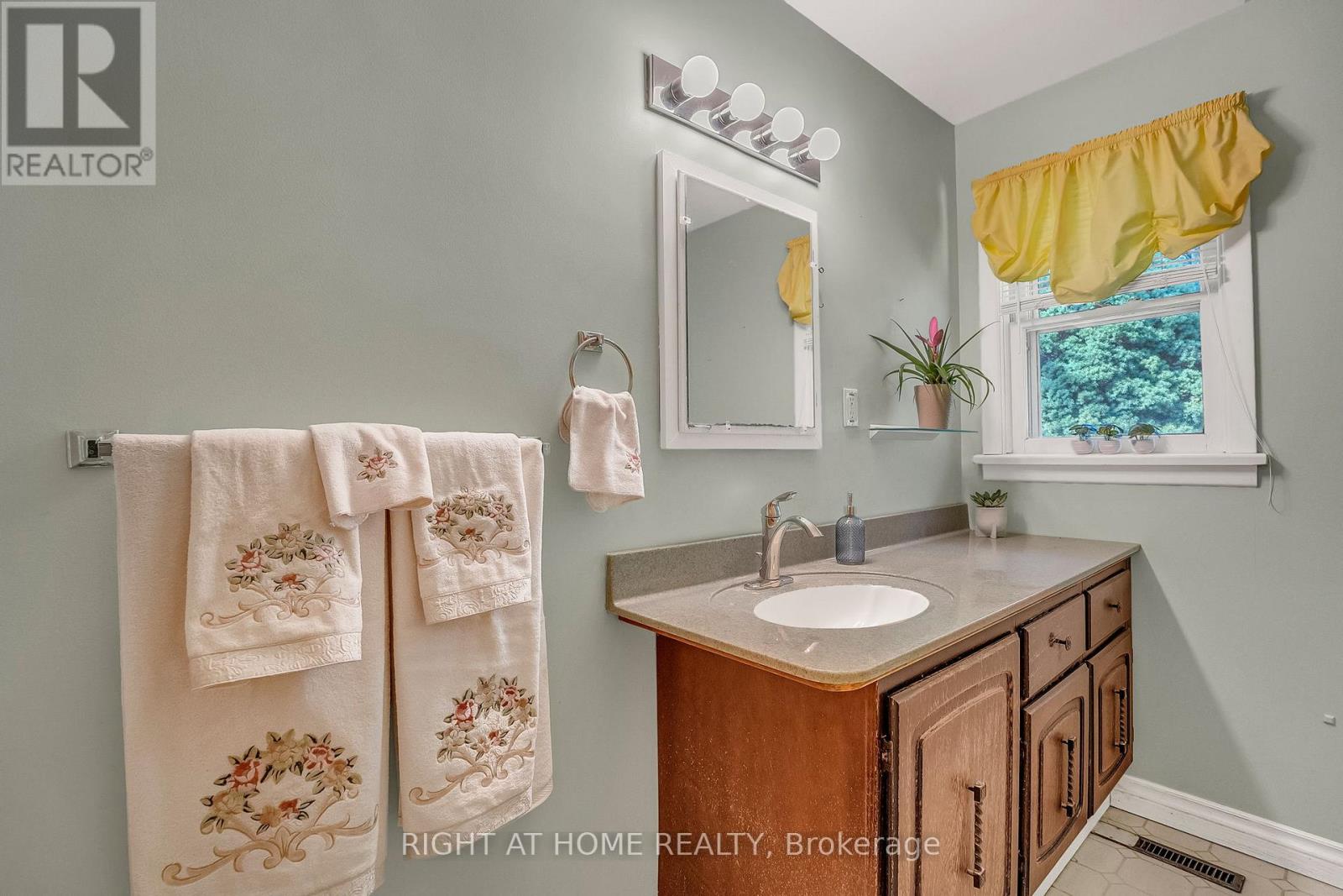 356 Conlin Road E, Oshawa, Ontario  L1L 0M9 - Photo 29 - E12417913