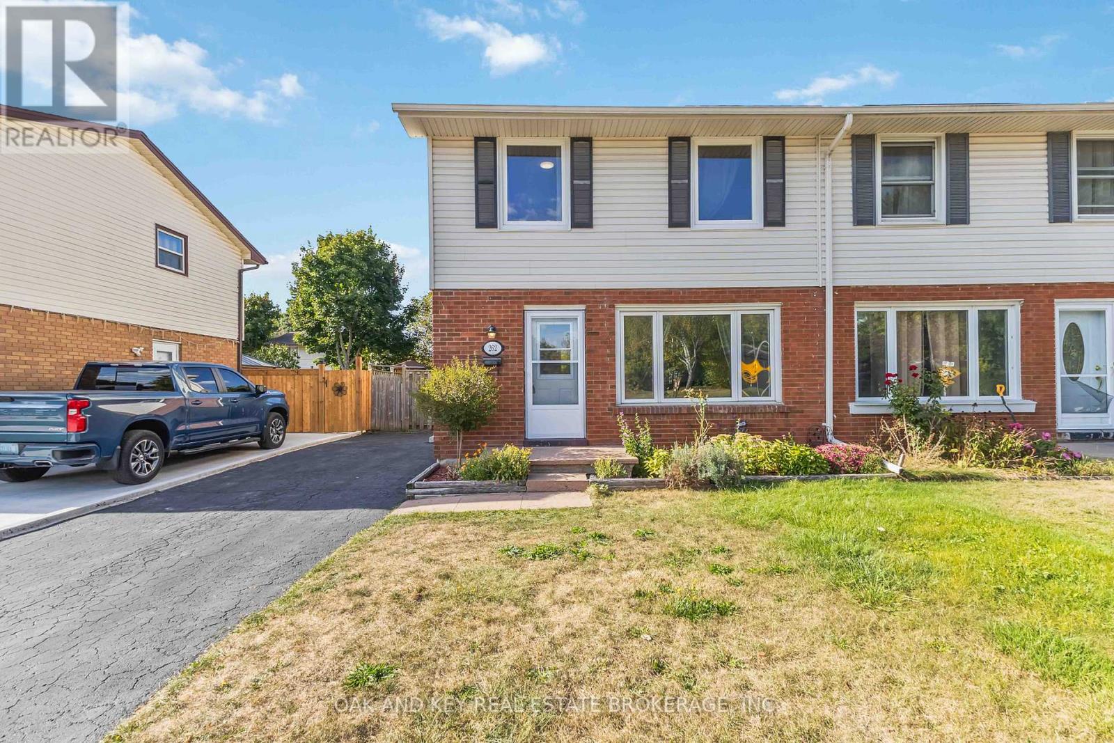 262 Admiral Drive, London East, Ontario  N5V 1J1 - Photo 2 - X12417915