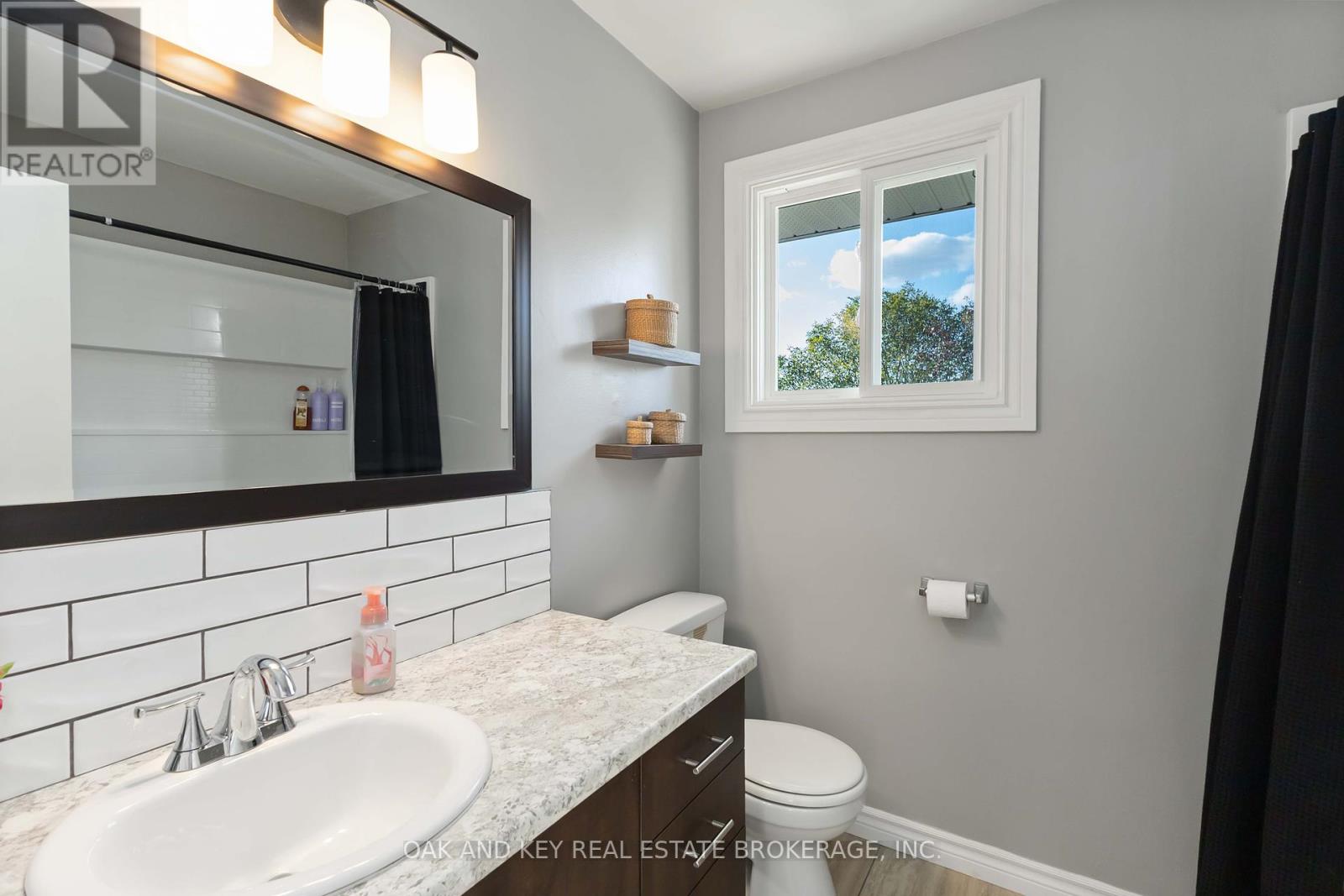 262 Admiral Drive, London East, Ontario  N5V 1J1 - Photo 29 - X12417915