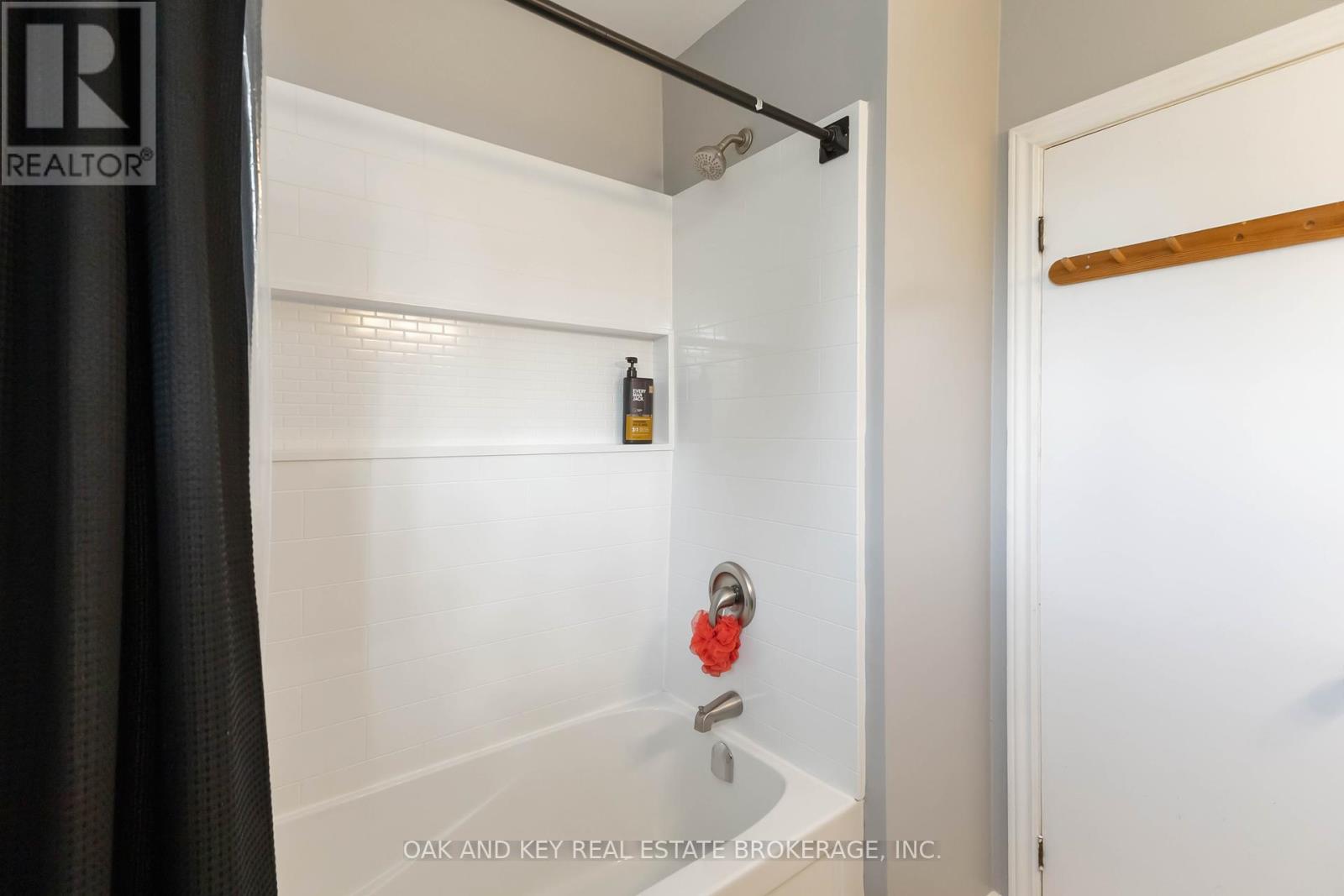 262 Admiral Drive, London East, Ontario  N5V 1J1 - Photo 31 - X12417915