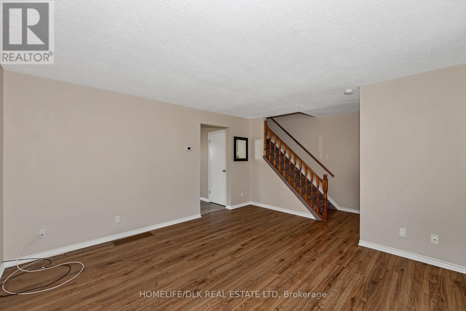 8 Carman Court, South Dundas, Ontario  K0E 1K0 - Photo 10 - X12417924