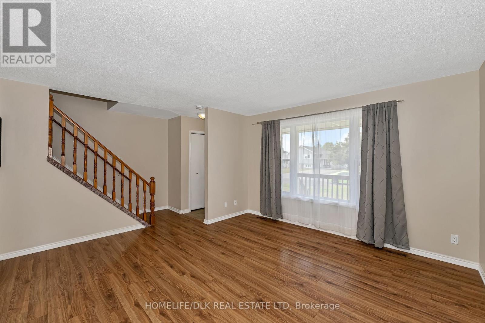 8 Carman Court, South Dundas, Ontario  K0E 1K0 - Photo 9 - X12417924