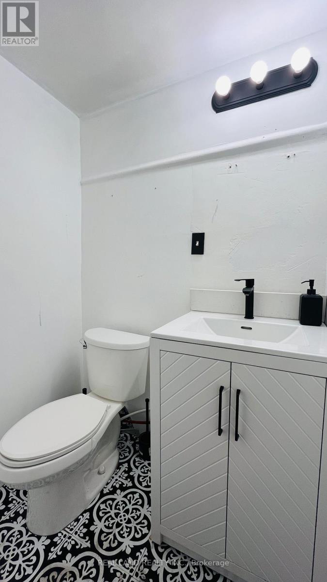 33 King Street E, Oshawa (Central), Ontario  L1H 1B2 - Photo 26 - E12417914