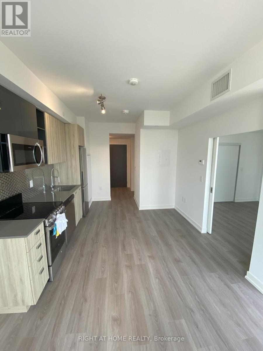 512 - 10 De Boers Drive, Toronto (York University Heights), Ontario  M3J 0L6 - Photo 3 - W12417909