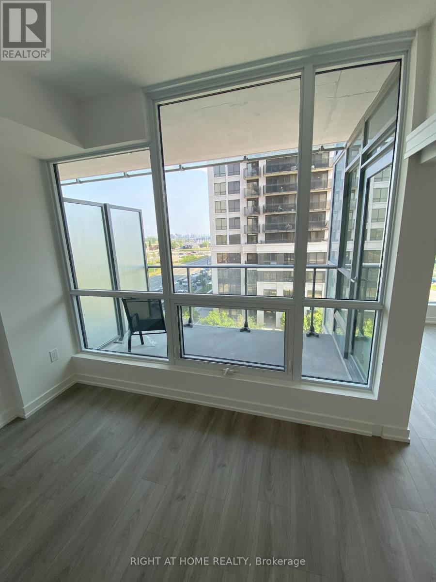 512 - 10 De Boers Drive, Toronto (York University Heights), Ontario  M3J 0L6 - Photo 6 - W12417909