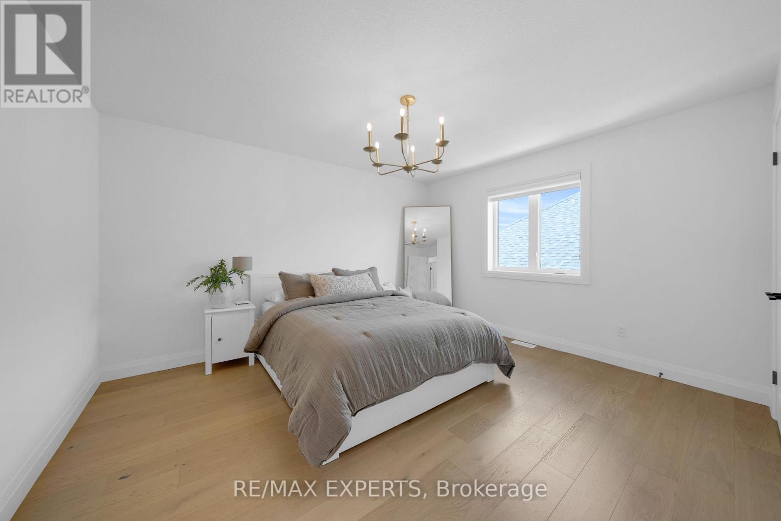 31 Carriage Crossing, Mapleton, Ontario  N0G 1P0 - Photo 34 - X12417908