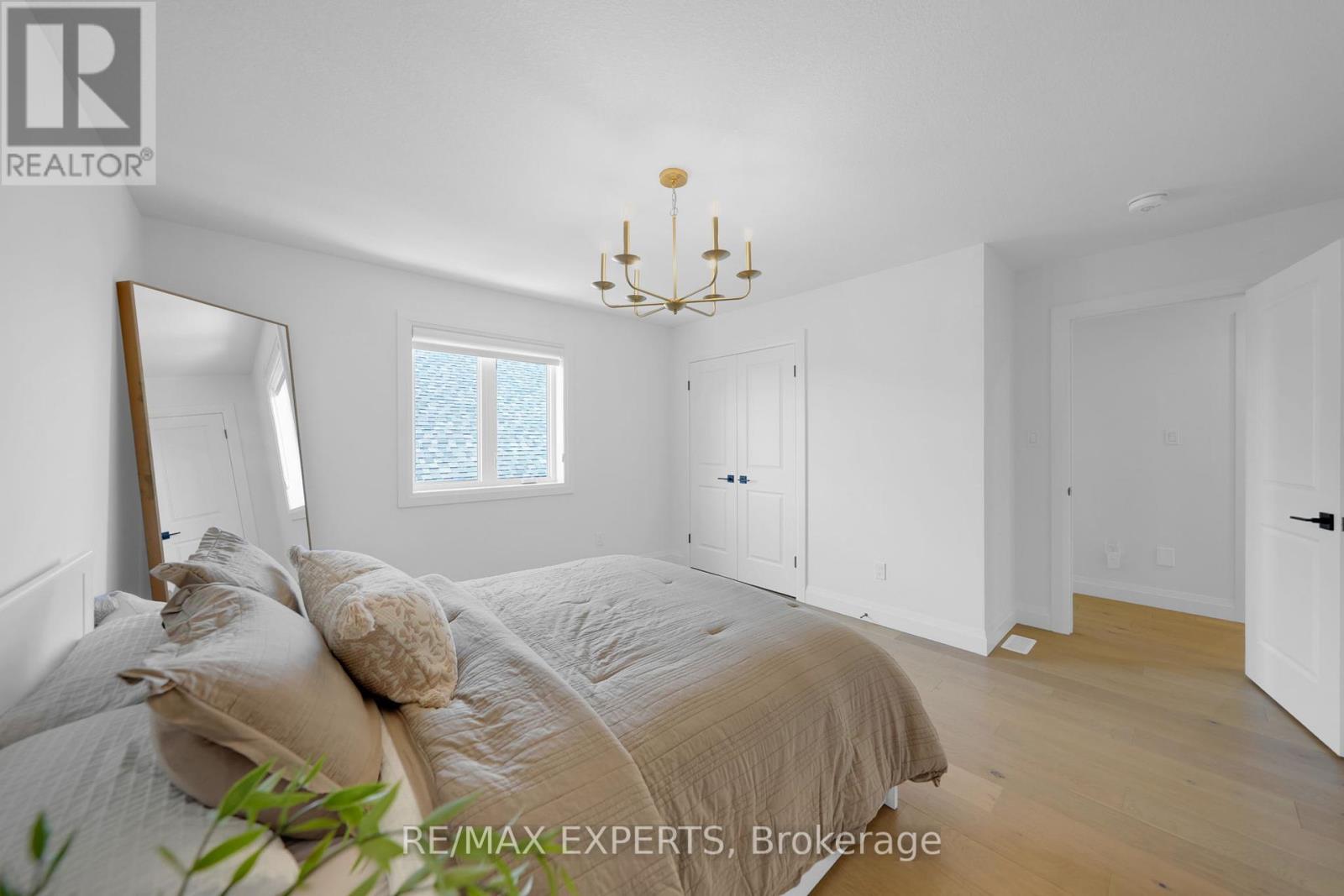 31 Carriage Crossing, Mapleton, Ontario  N0G 1P0 - Photo 35 - X12417908