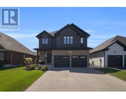 31 CARRIAGE CROSSING, Mapleton, Ontario
