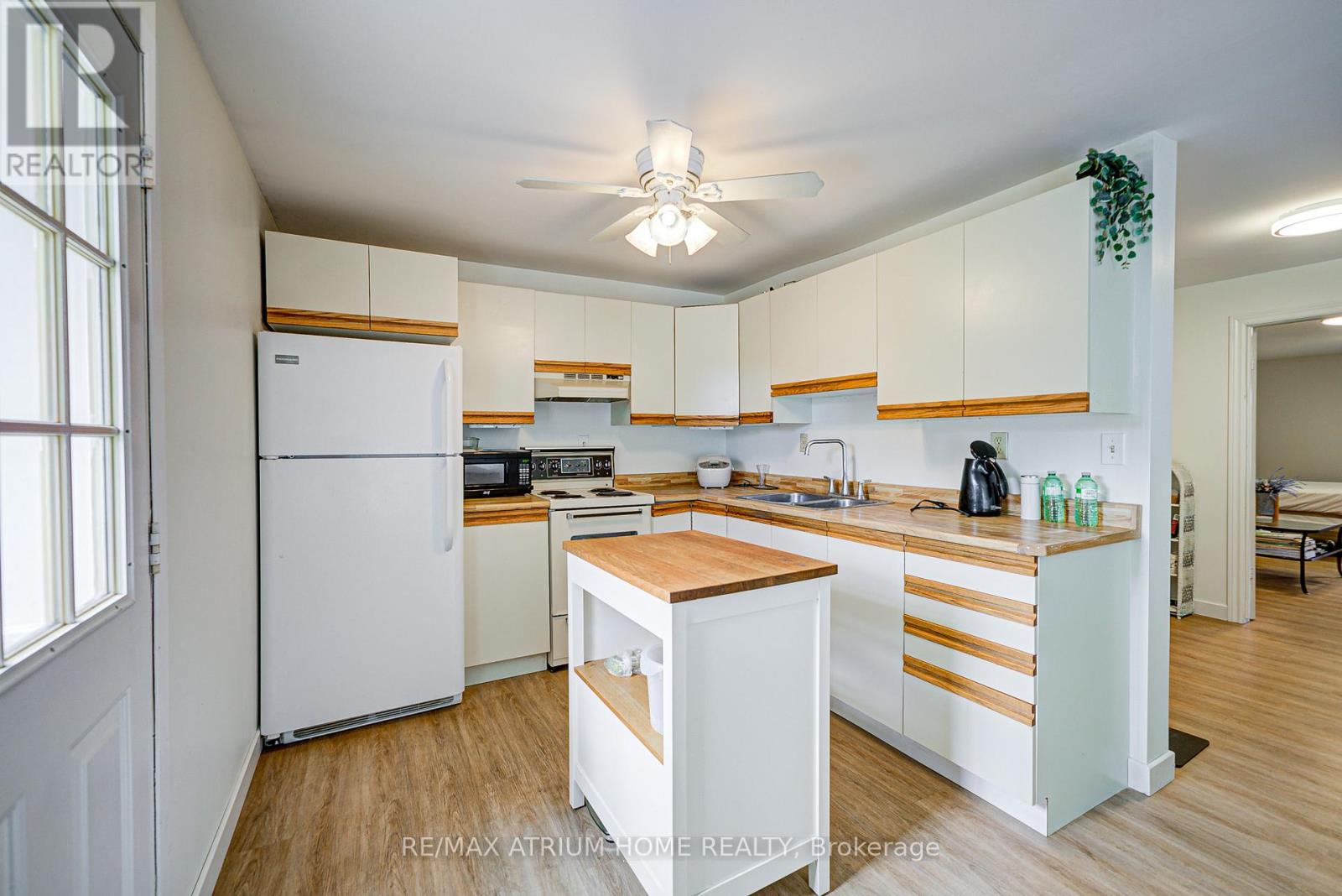 339 South Bay Road, Georgian Bay (Baxter), Ontario  L0K 1S0 - Photo 39 - X12417916