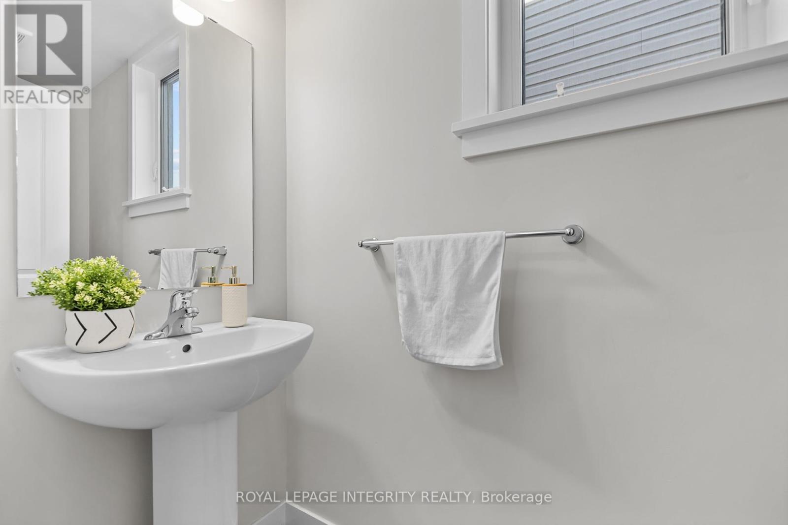 893 Sendero Way, Ottawa, Ontario  K2S 2W8 - Photo 19 - X12417941