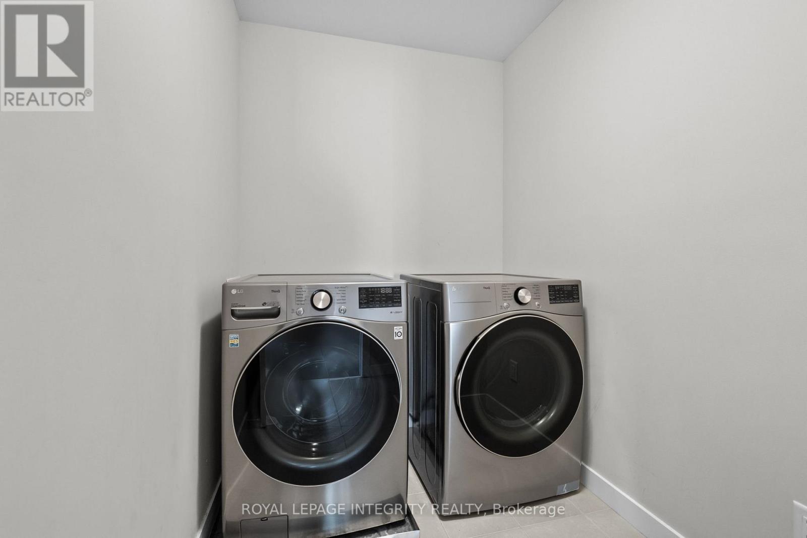 893 Sendero Way, Ottawa, Ontario  K2S 2W8 - Photo 30 - X12417941