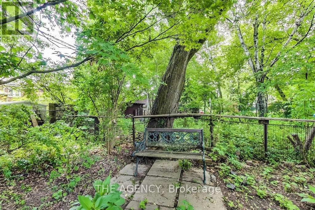 523 Soudan Avenue, Toronto, Ontario  M4S 1X1 - Photo 28 - C12417935