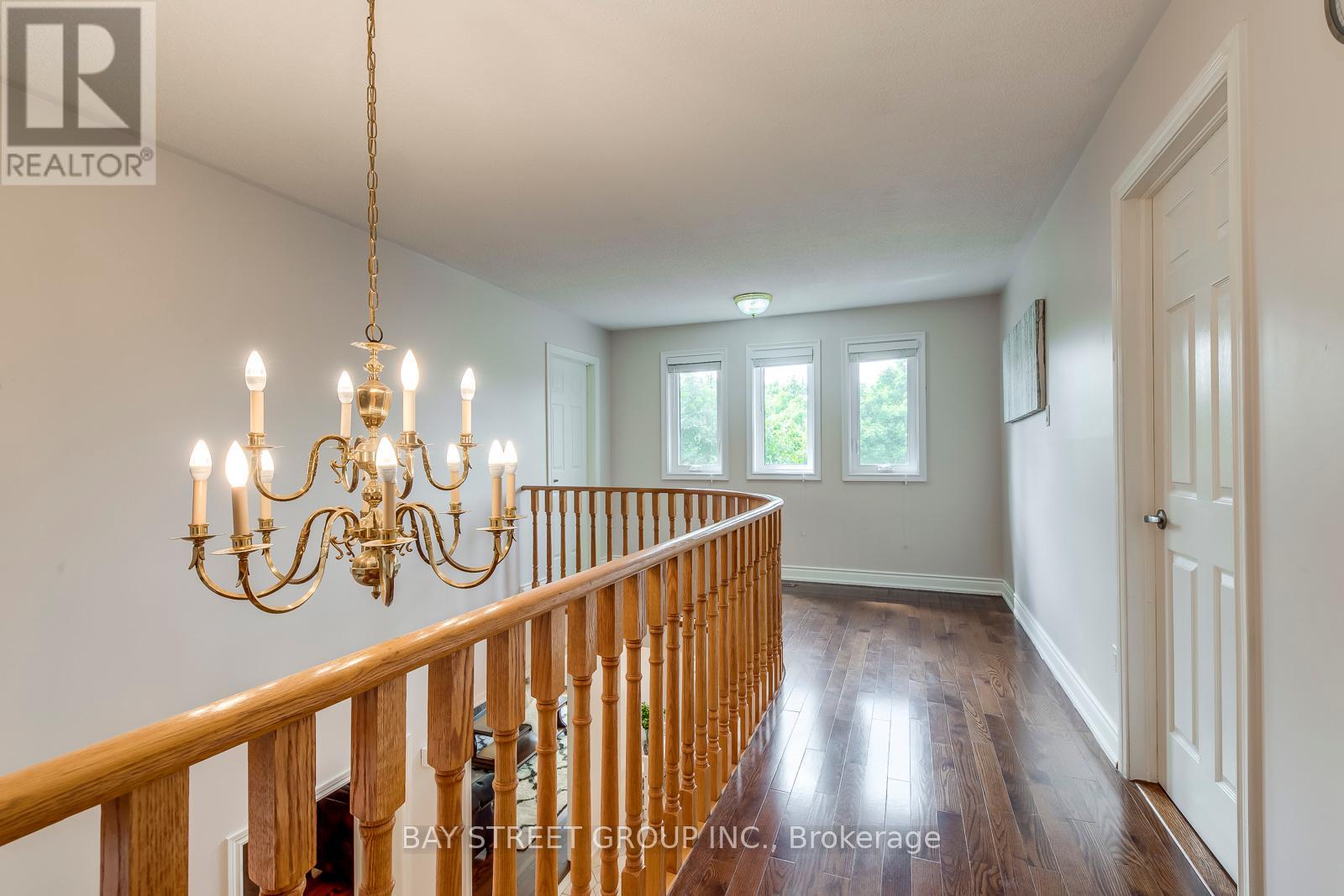 1394 Peartree Circle, Oakville, Ontario  L6M 2J1 - Photo 24 - W12417937