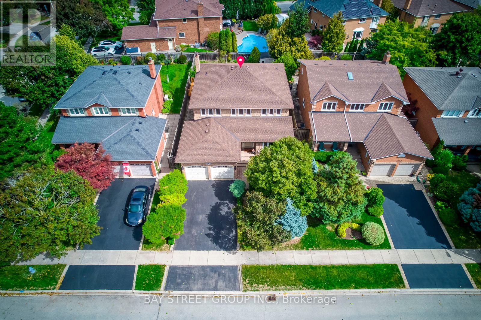 1394 Peartree Circle, Oakville, Ontario  L6M 2J1 - Photo 48 - W12417937