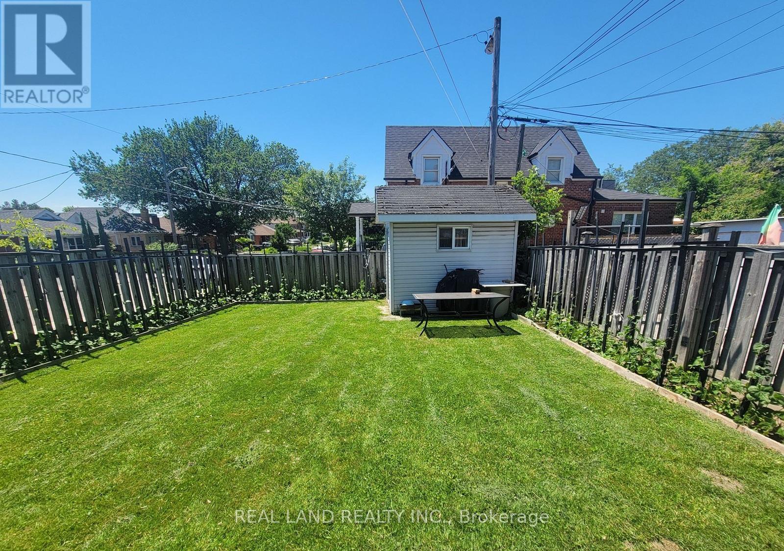 Main - 252 Scott Road, Toronto (Keelesdale-Eglinton West), Ontario  M6M 3V2 - Photo 22 - W12417944