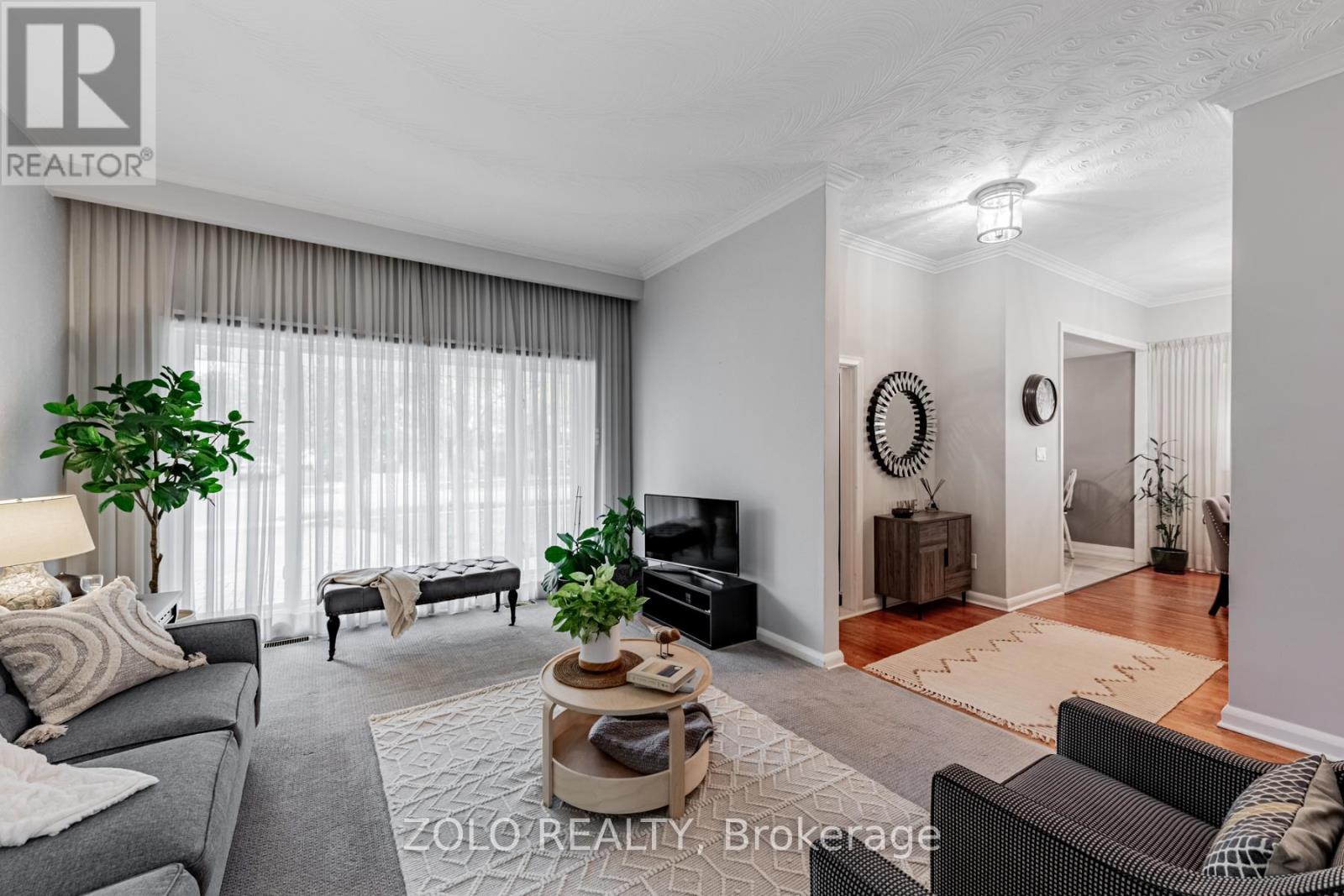 82 Riverhead Drive, Toronto, Ontario  M9W 4G7 - Photo 3 - W12417945