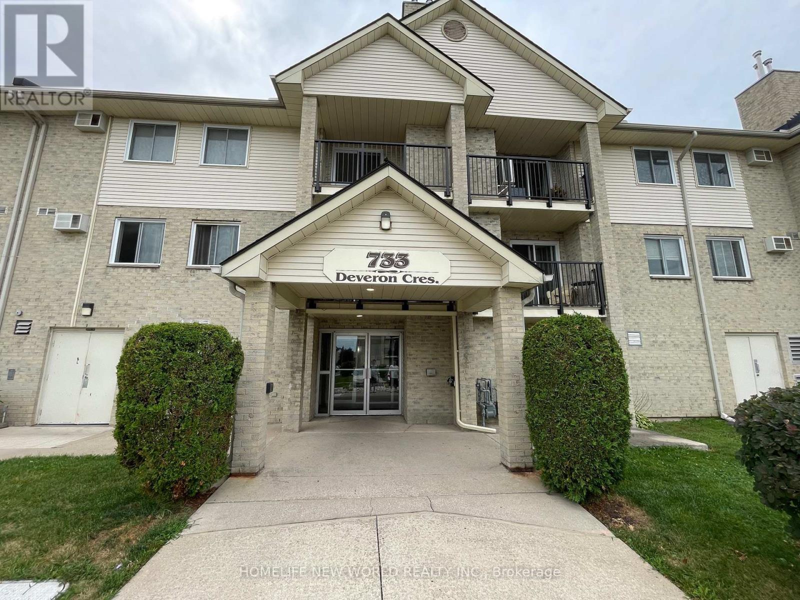 317 - 733 Deveron Crescent, London South, Ontario  N5Z 4X7 - Photo 1 - X12417938