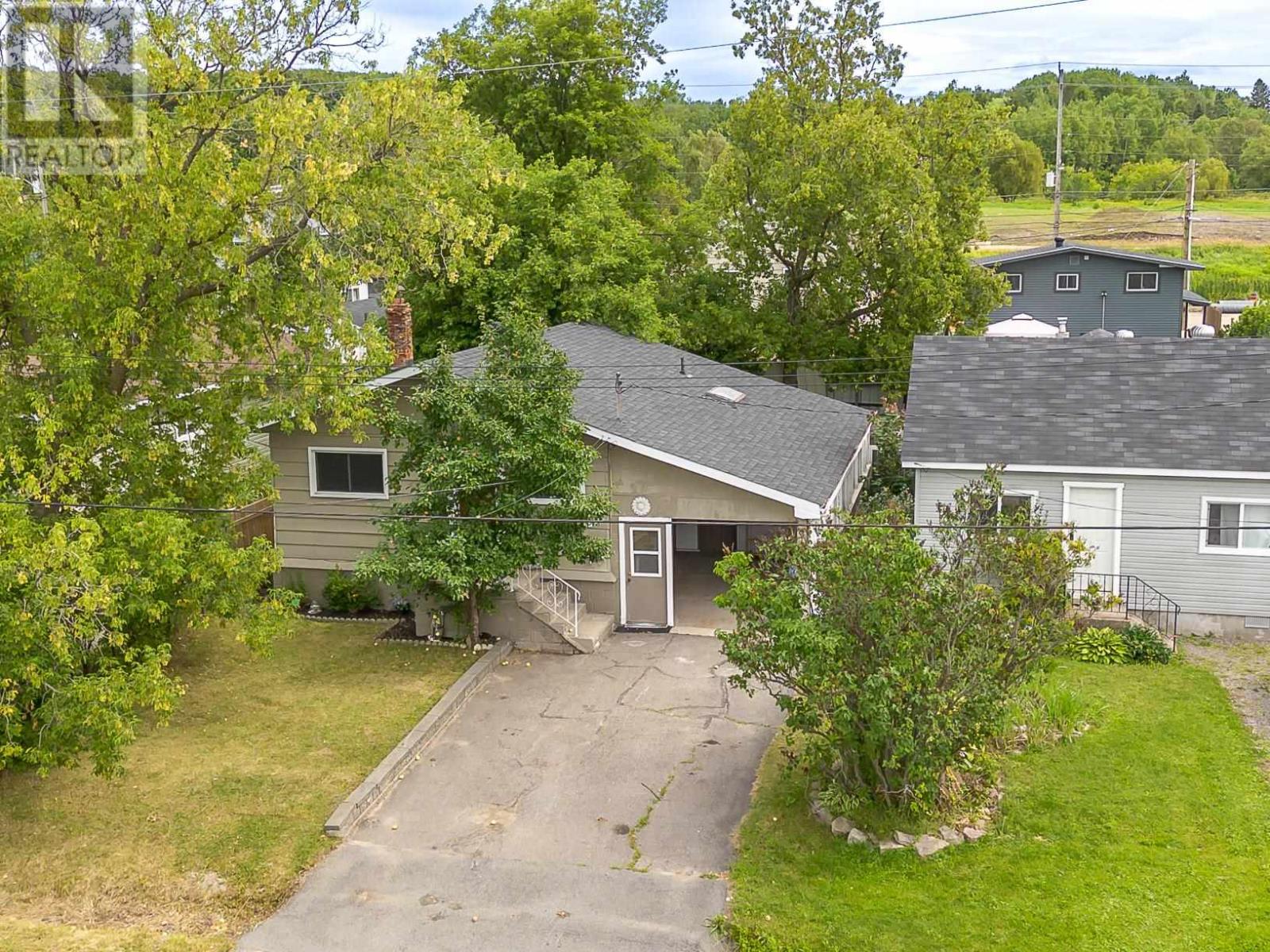 22 Lloyd St, Sault Ste. Marie, Ontario  P6C 3X8 - Photo 36 - SM252301